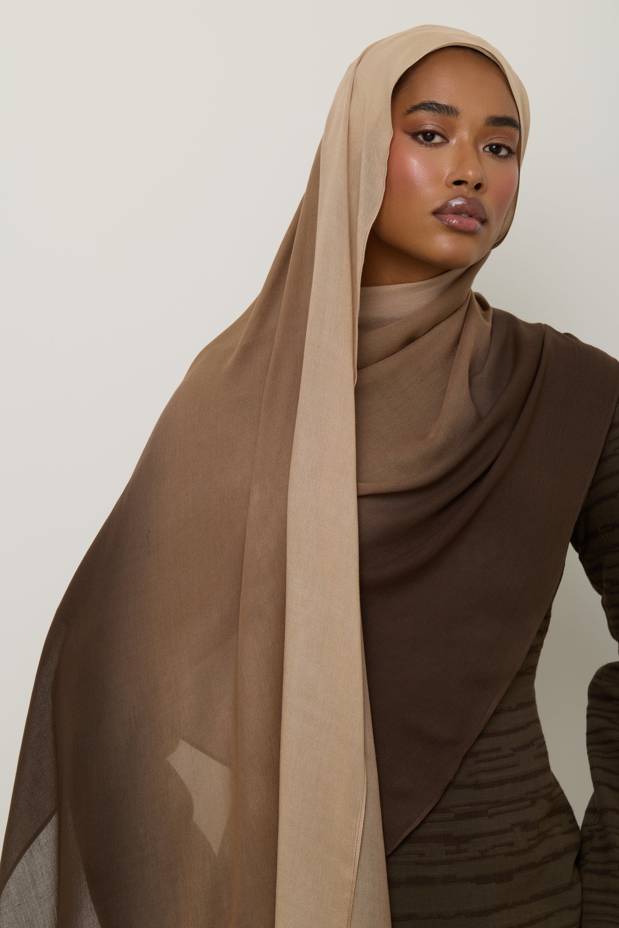 Ombre Modal Hijab - Dark Earth
