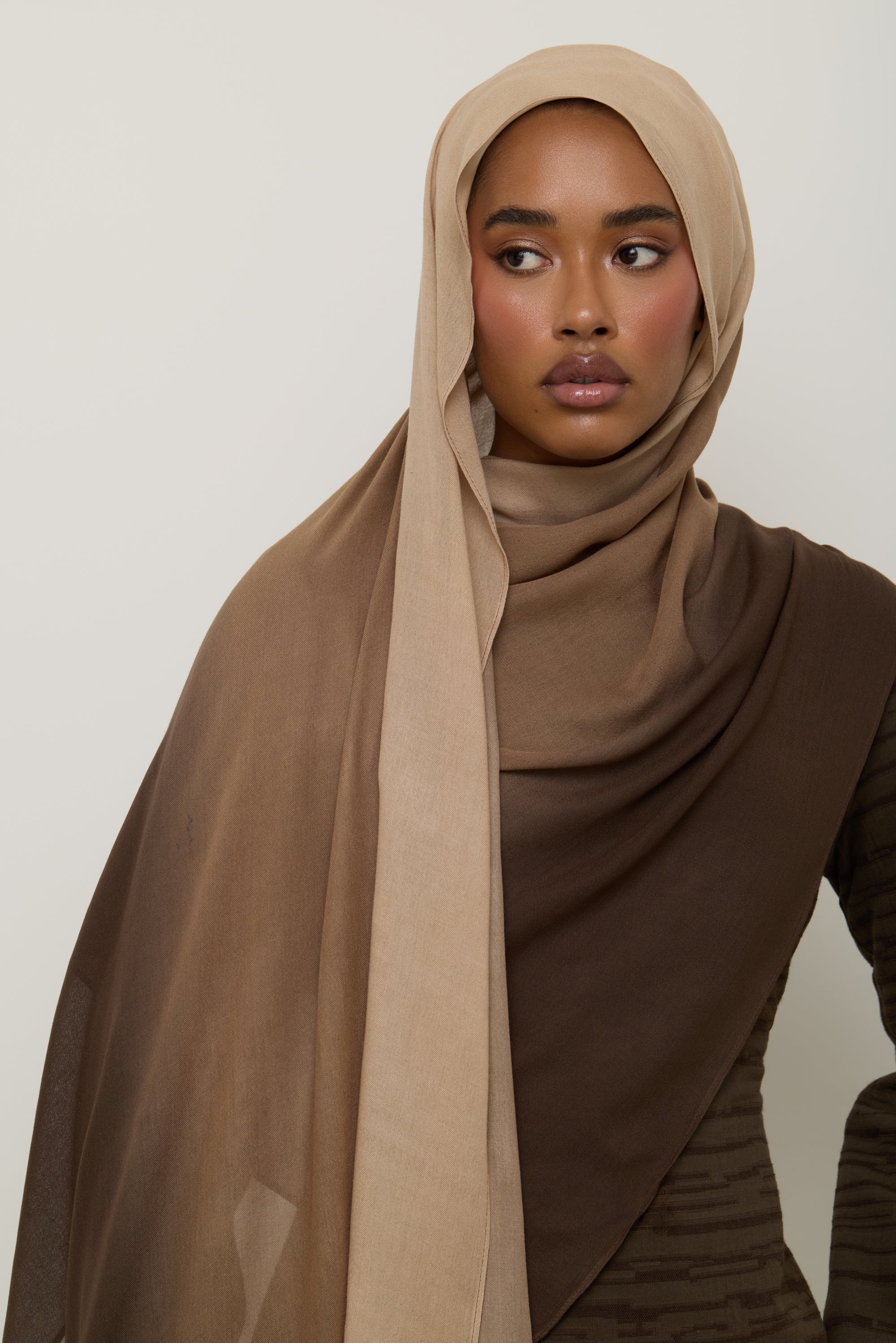 Ombre Modal Hijab - Dark Earth
