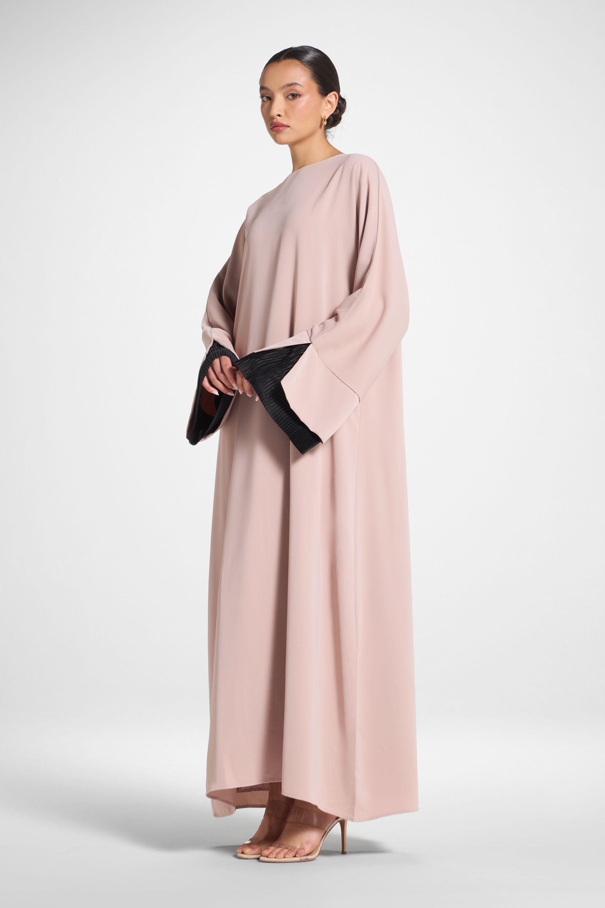Plisse Sleeve Abaya - Mink