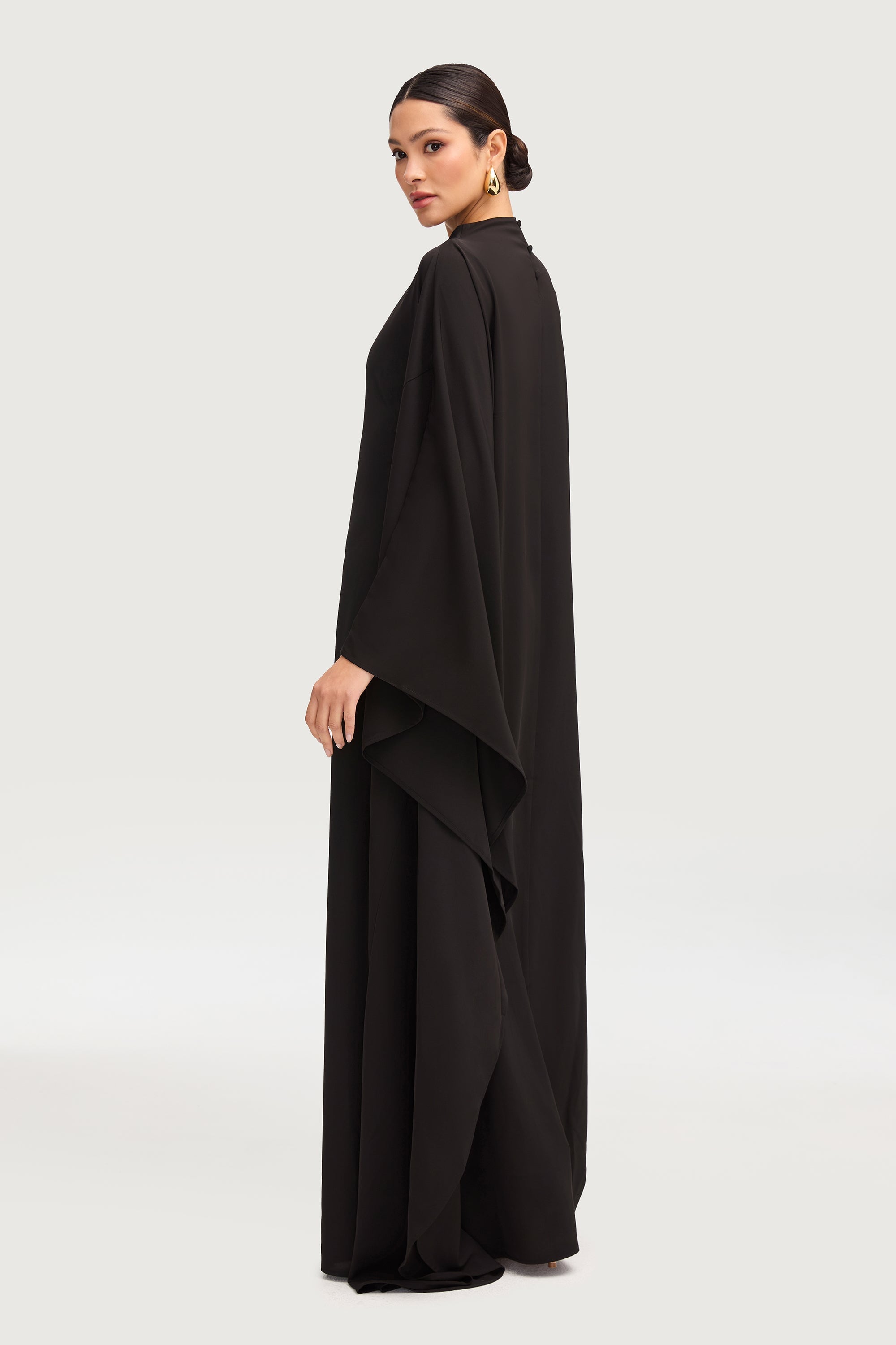 Amira Butterfly Inner Tie Abaya - Black Abayas Veiled