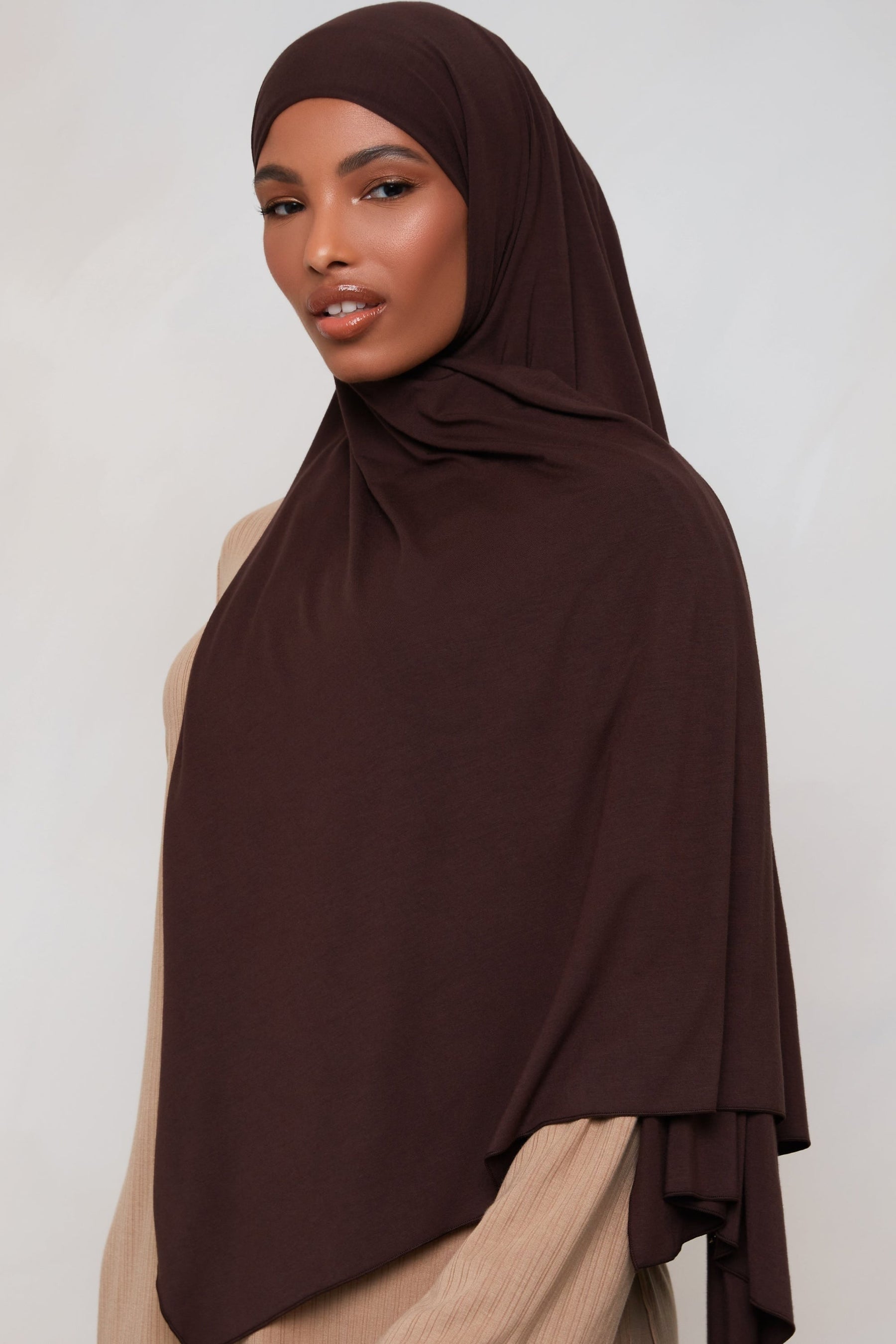 Bamboo Jersey Hijab - Chocolate Plum saigonodysseyhotel 