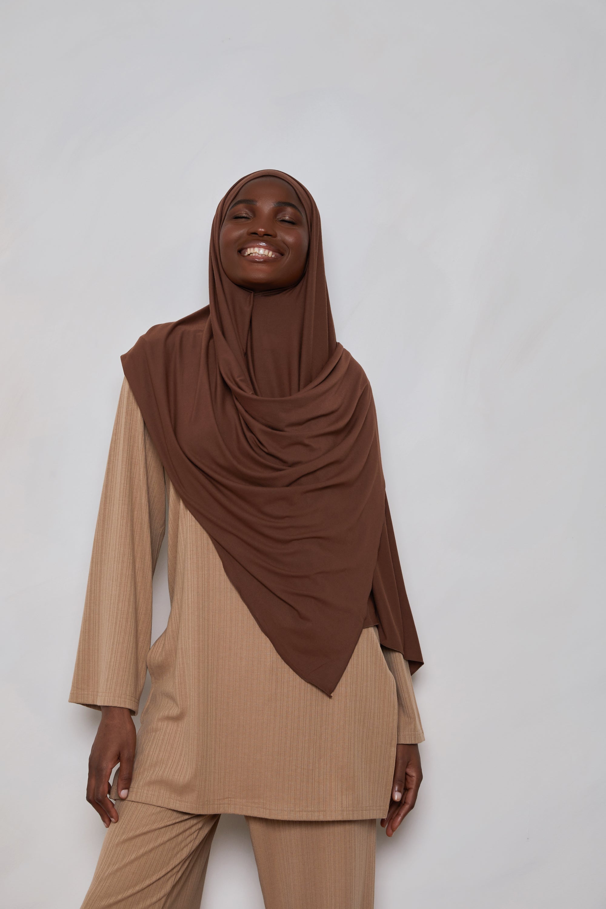 Bamboo Jersey Hijab - Cocoa Brown Veiled