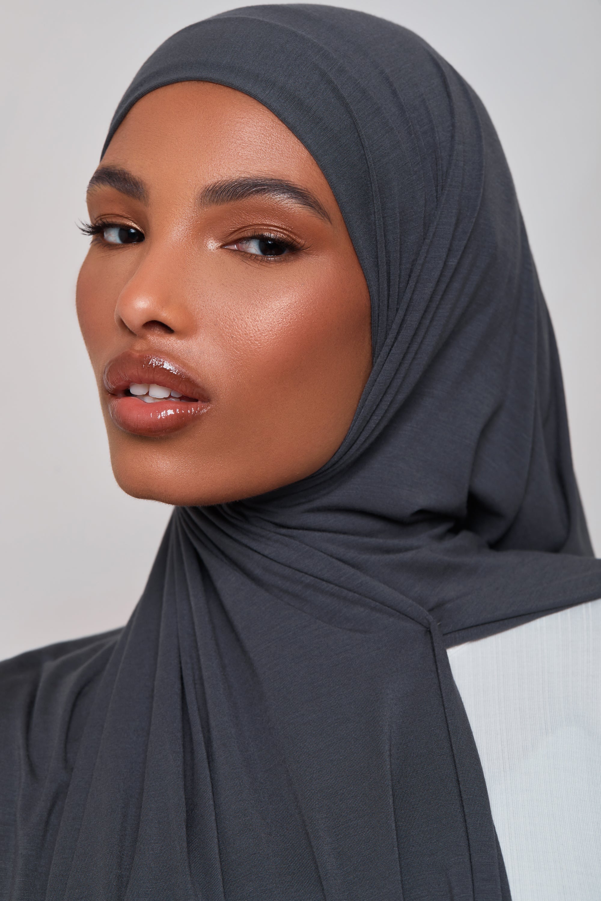 Bamboo Jersey Hijab - Iron Veiled