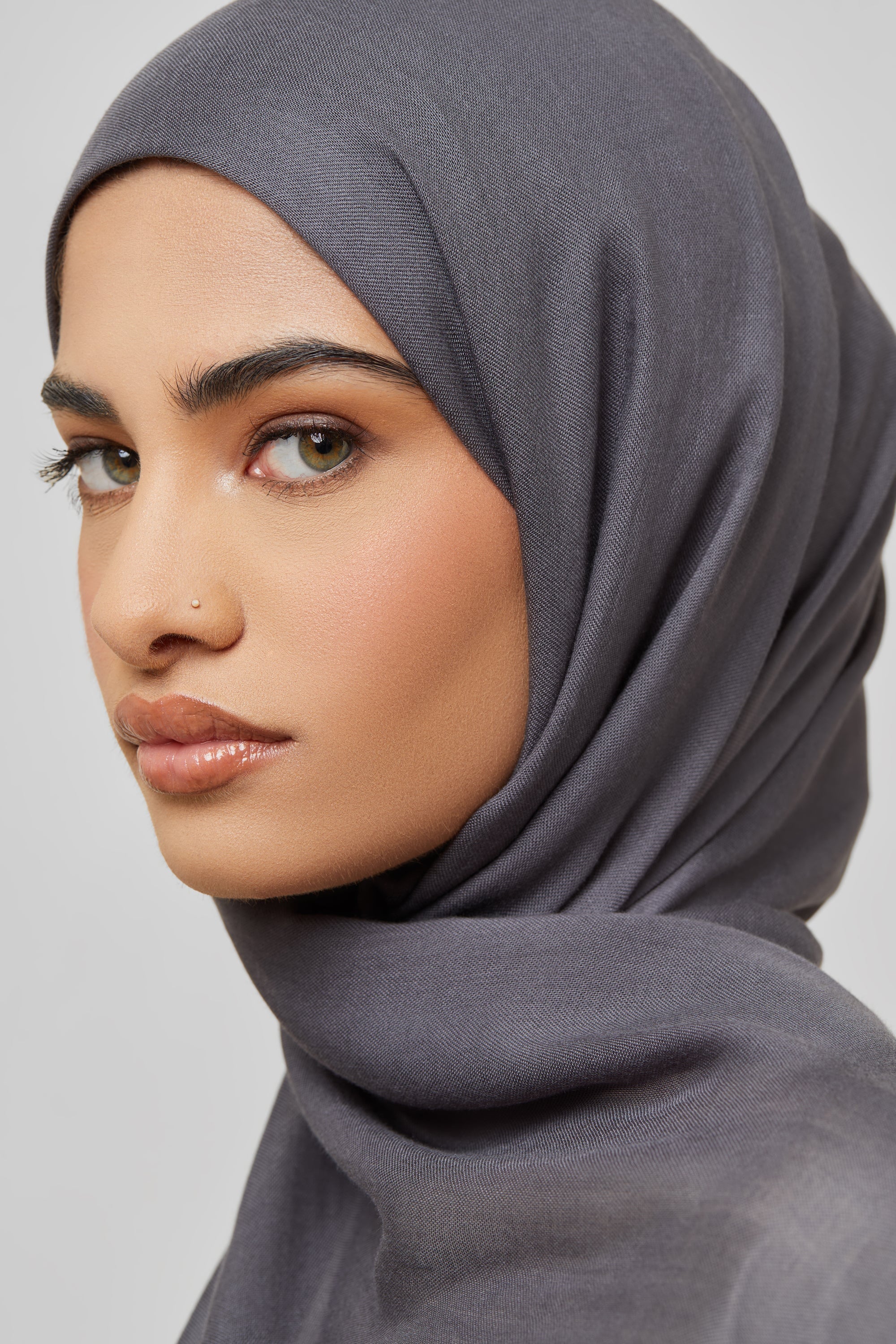 Bamboo Woven Hijab - Iron Veiled