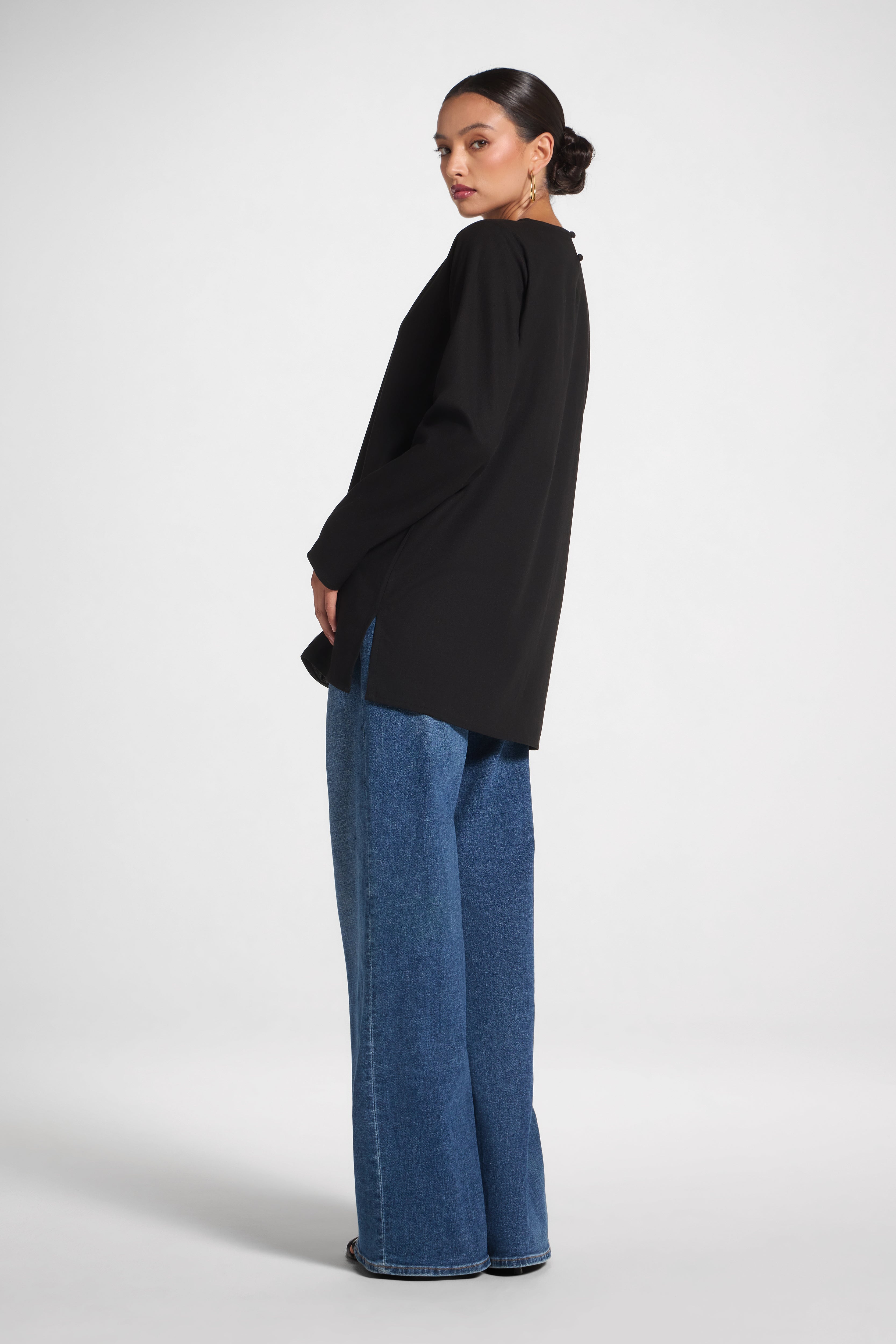 Basic Cotton Linen Long Sleeve Top - Black Top Veiled