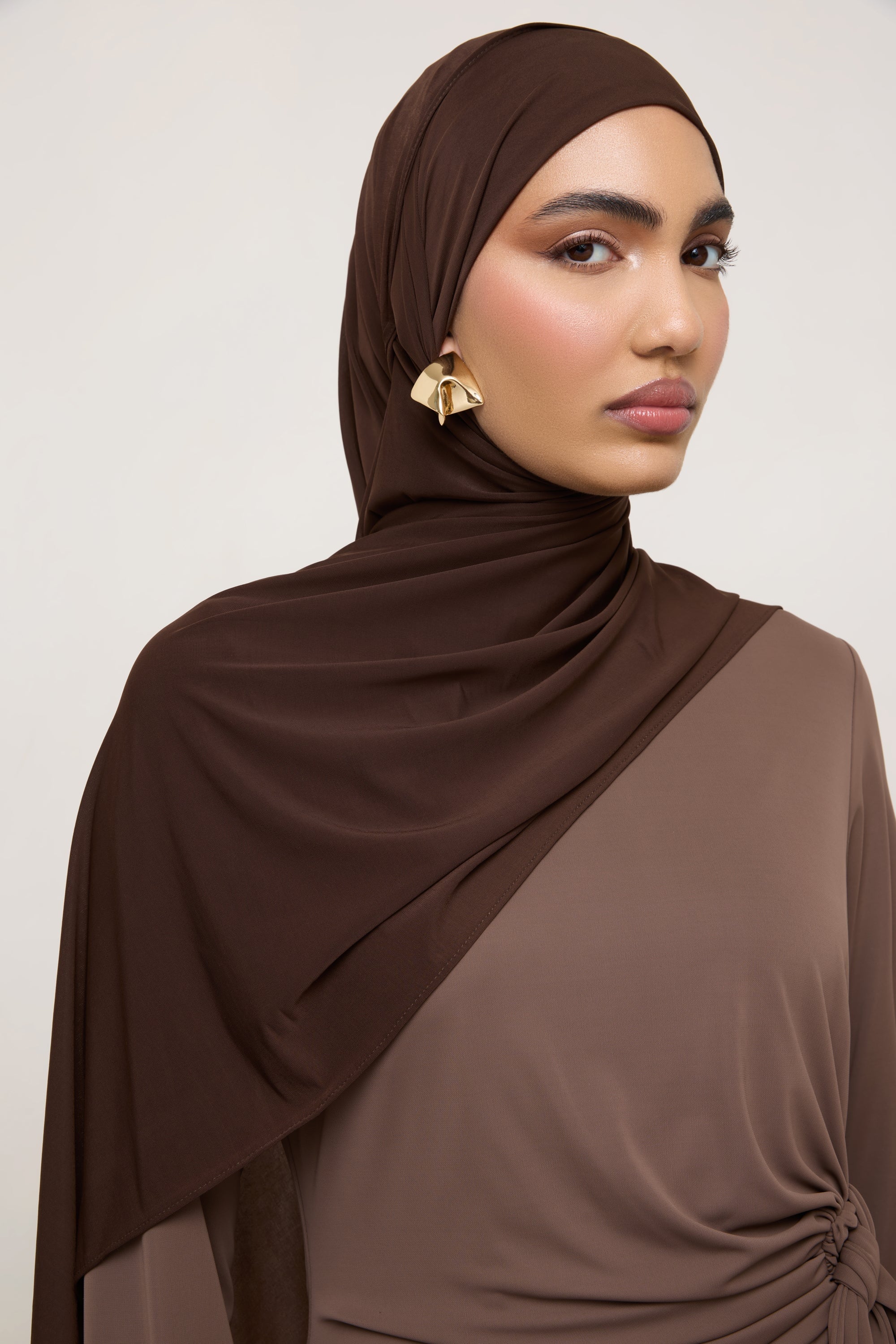 Chiffon Jersey Hijab - Espresso Hijabs Veiled