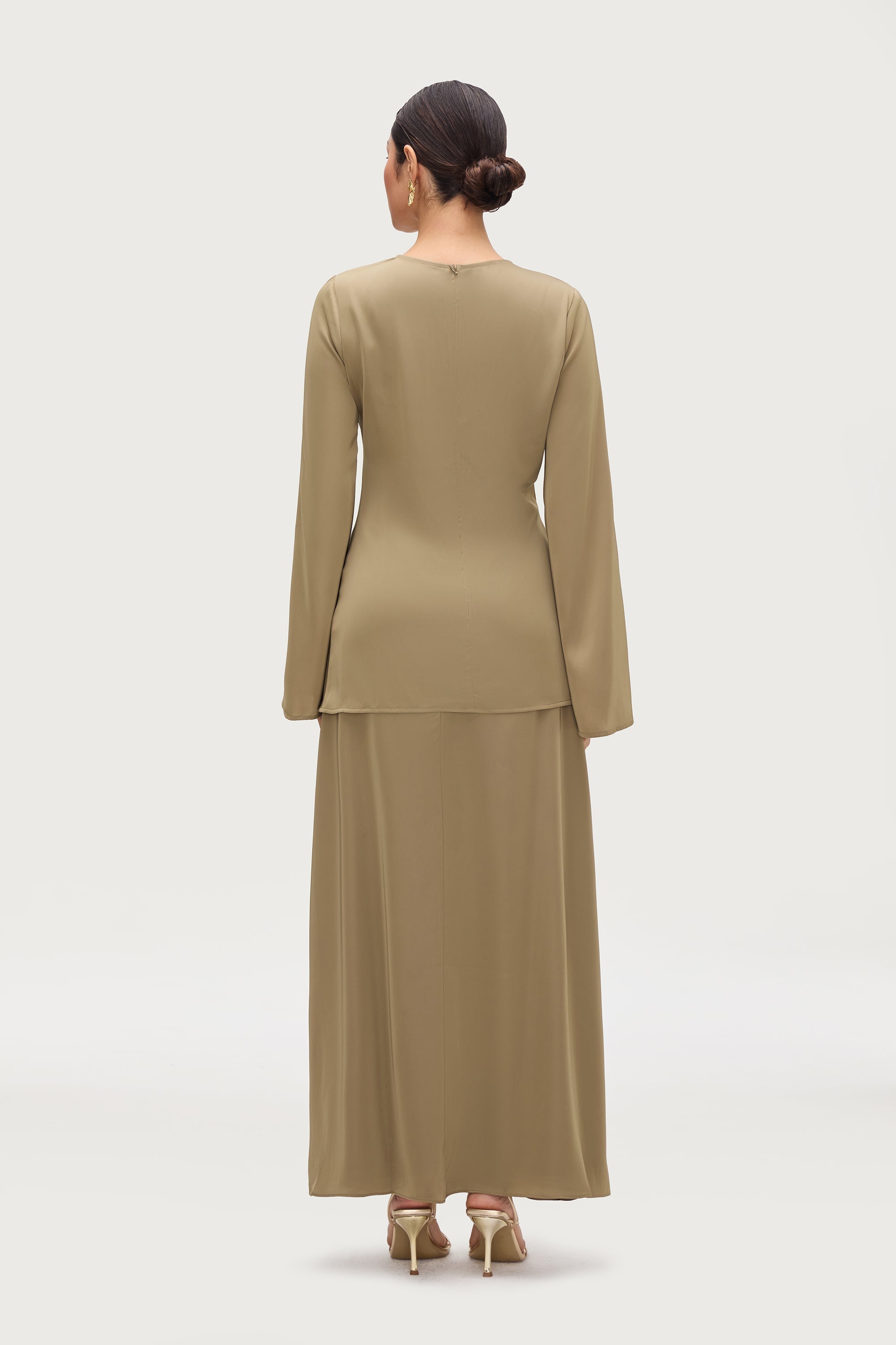 Duniya Rouched Flare Sleeve Top - Desert Palm Tops Veiled Collection