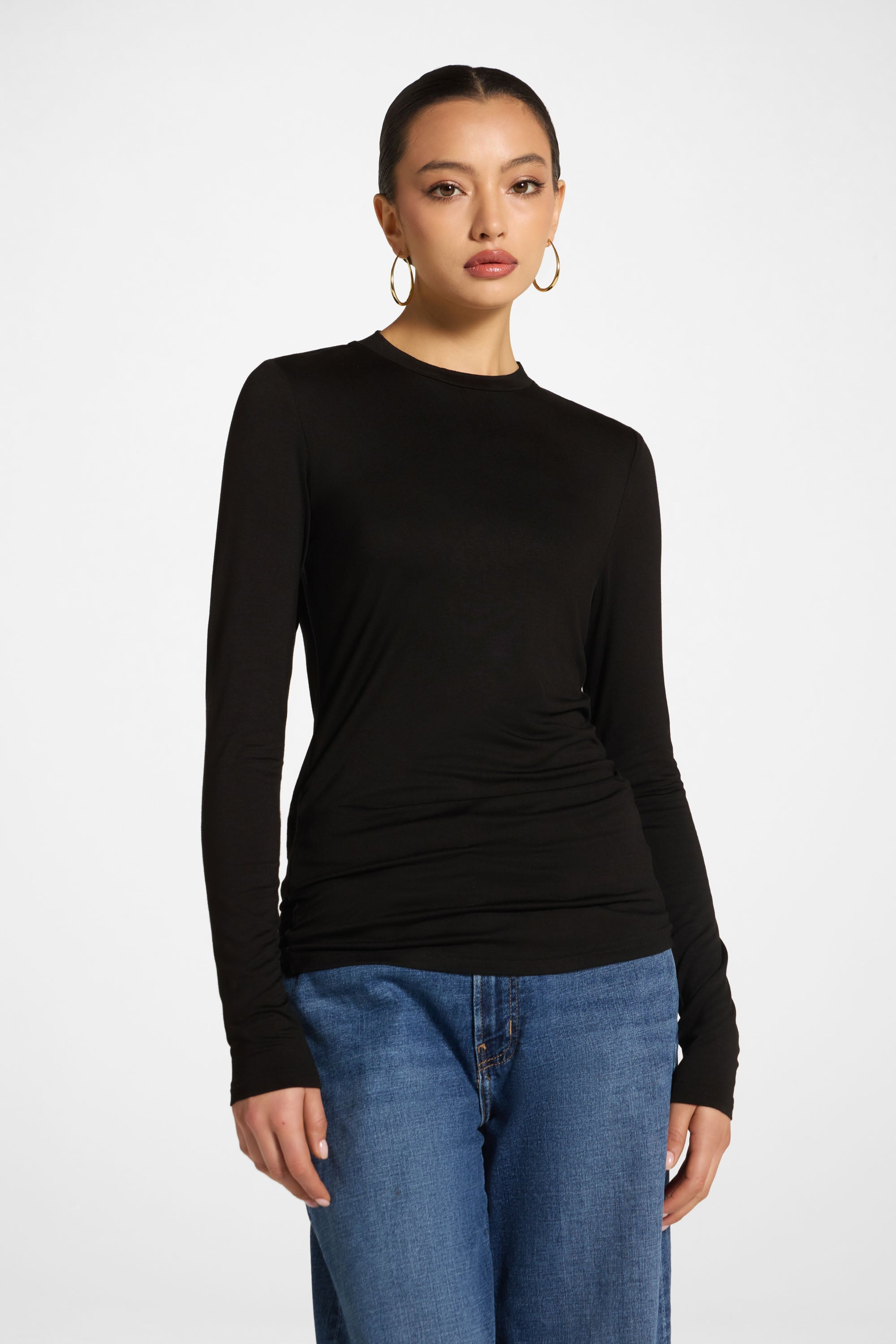 Essential Bamboo Long Sleeve Top - Black Abayas Veiled