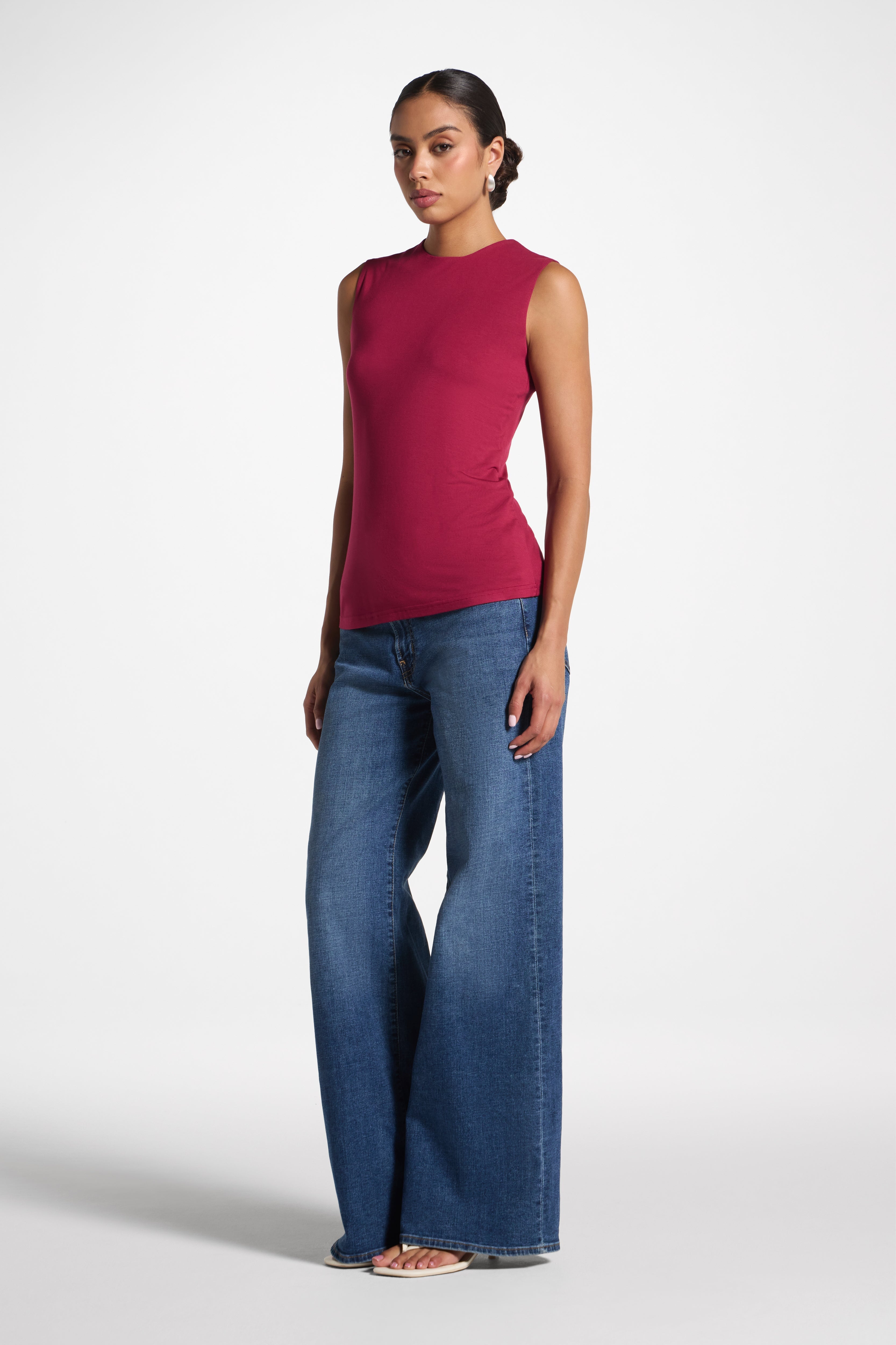 Essential Bamboo Tank Top - Raspberry Abayas Veiled
