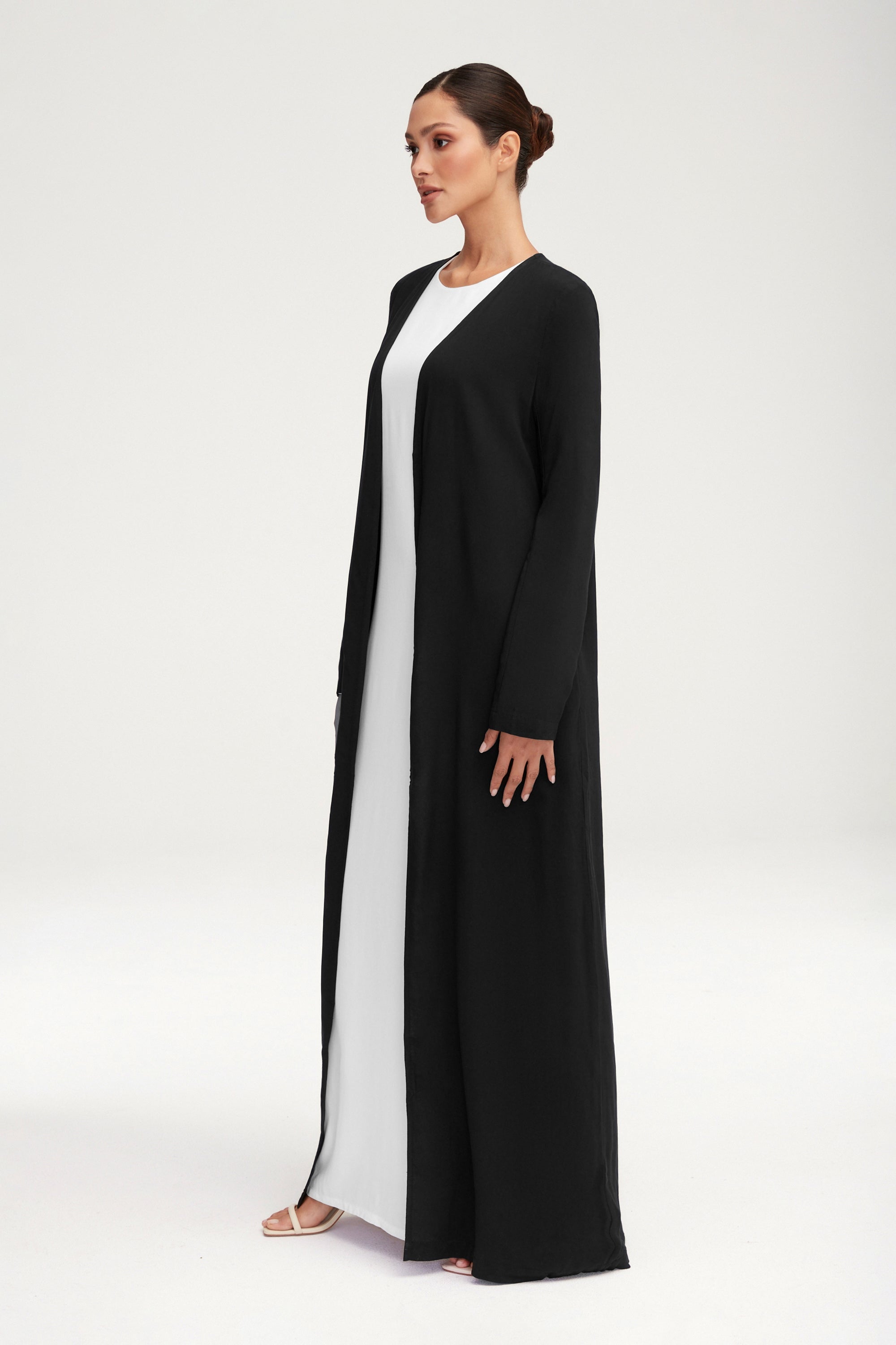 Essential Woven Open Abaya - Black Clothing saigonodysseyhotel 