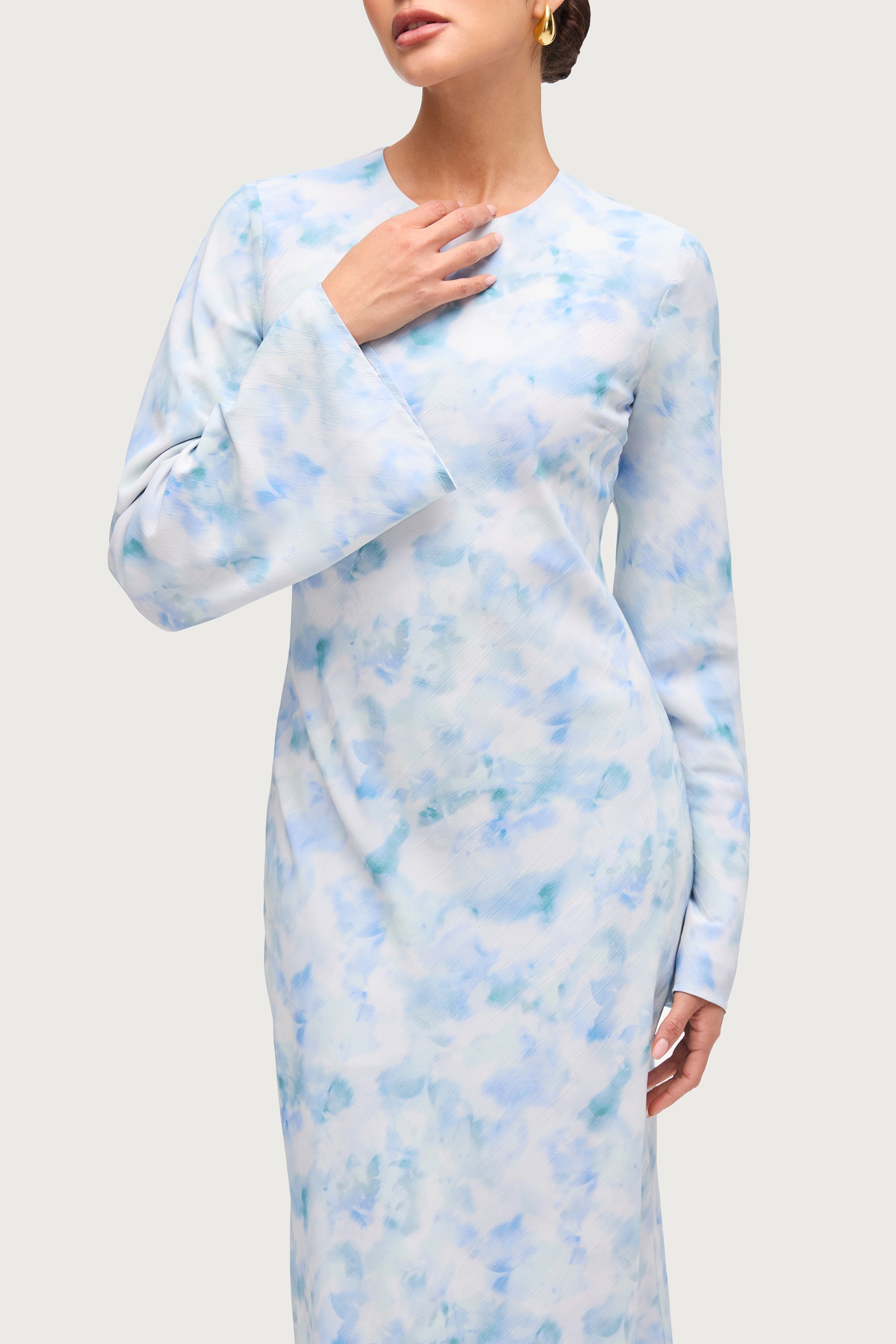 Lujain Printed Maxi Dress - Blue Watercolor Dresses Veiled