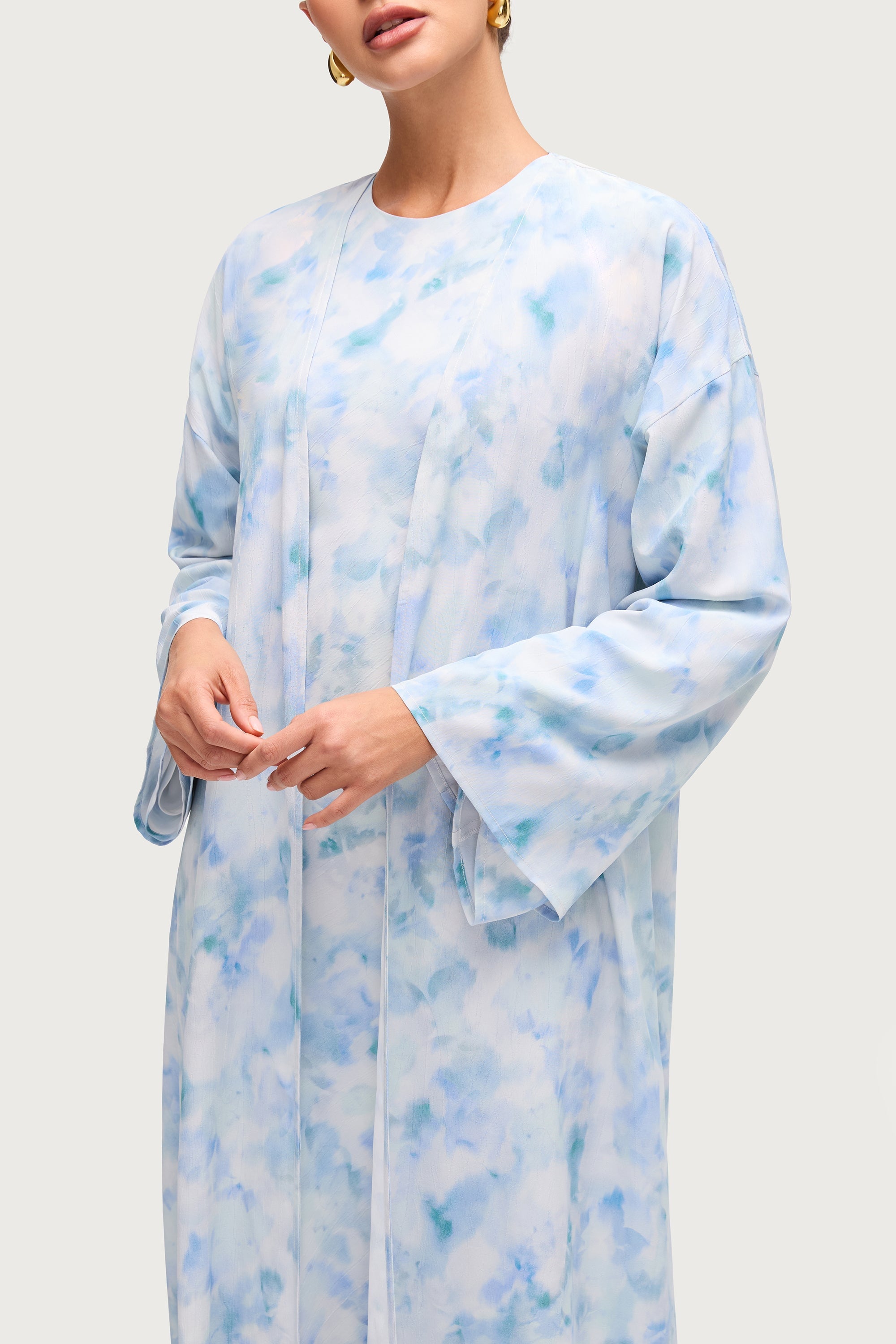 Lujain Printed Open Abaya - Blue Watercolor Dresses Veiled