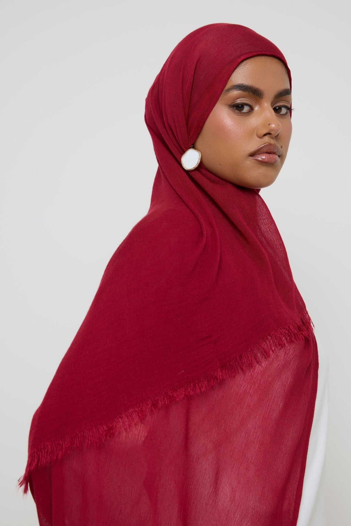 Modal Crinkle Fringe Hijab - Maroon Hijabs Veiled