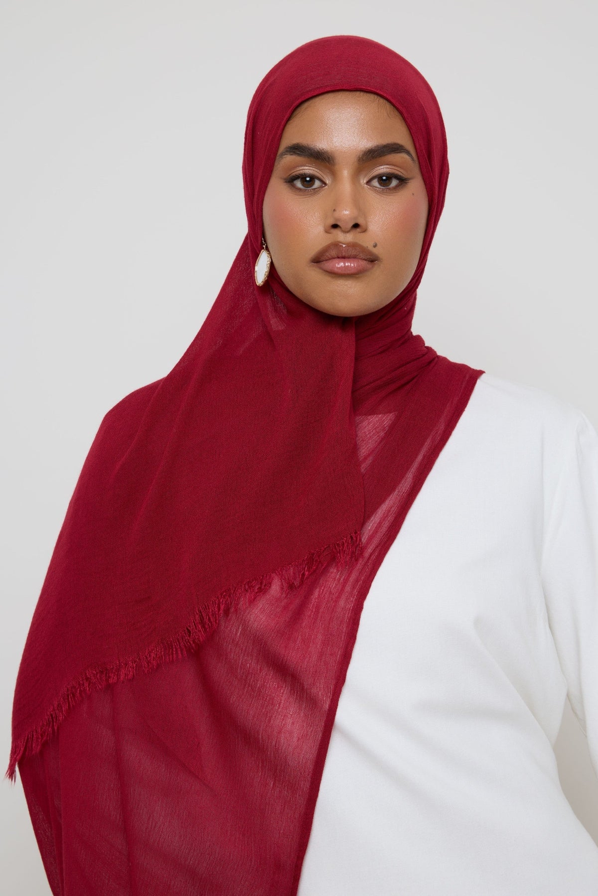 Modal Crinkle Fringe Hijab - Maroon Hijabs Veiled