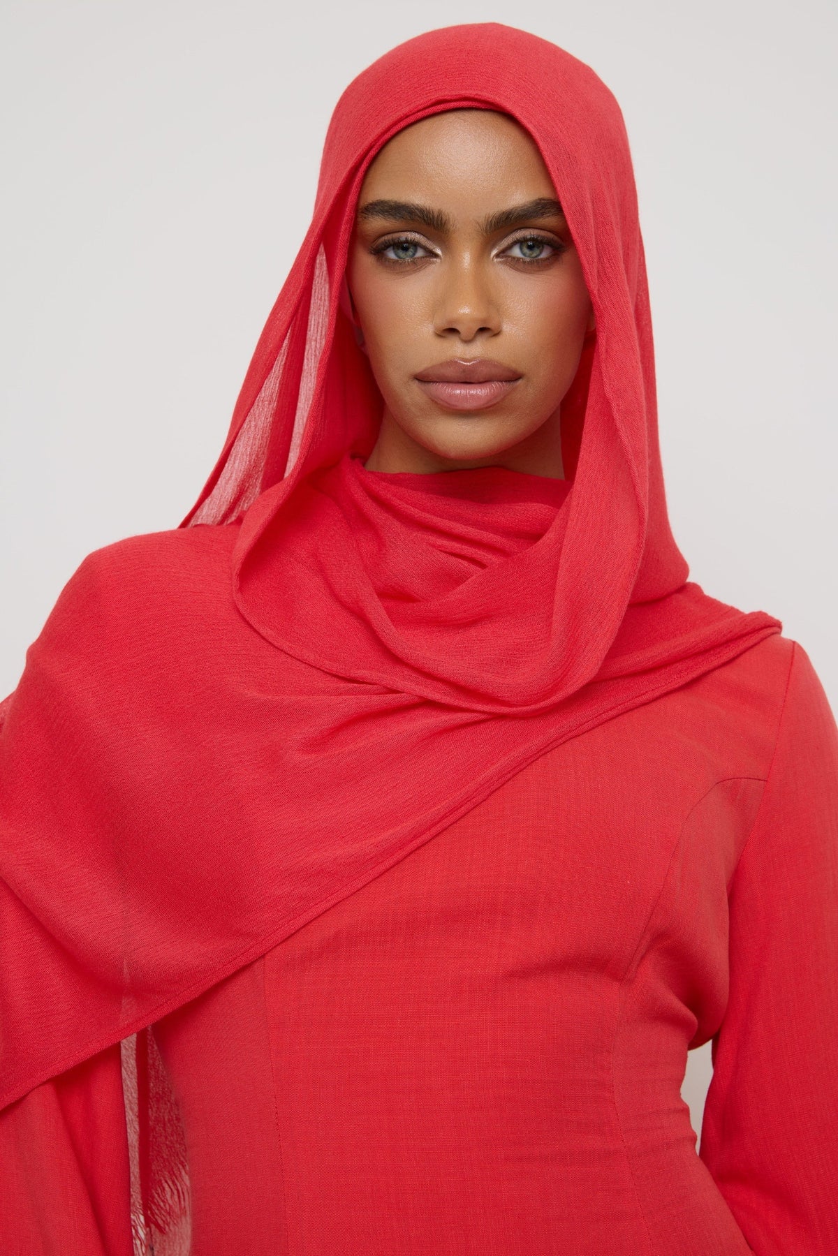 Modal Crinkle Fringe Hijab - Strawberry Hijabs Veiled