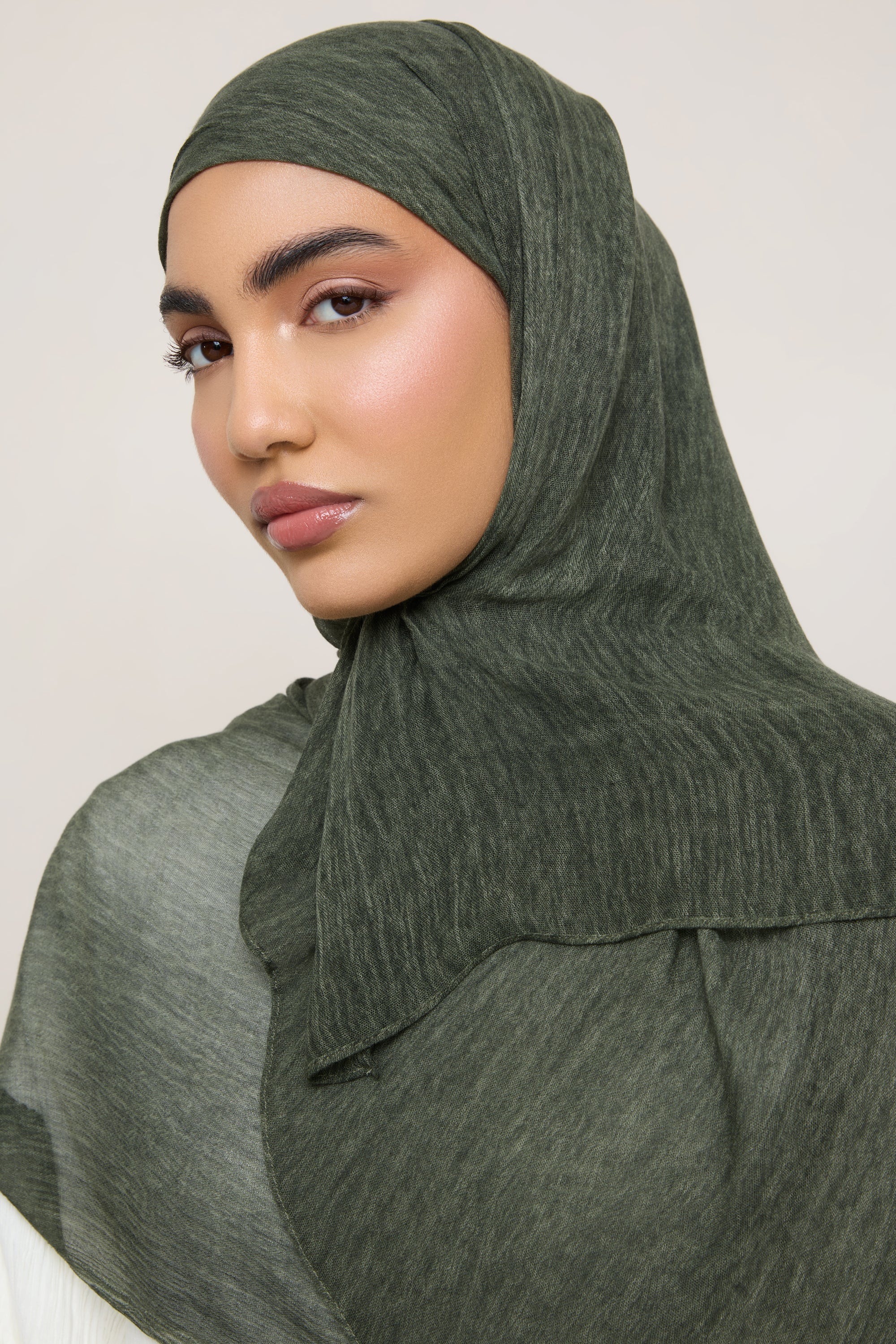 Modal Crinkle Hijab - Dark Forest Hijabs Veiled