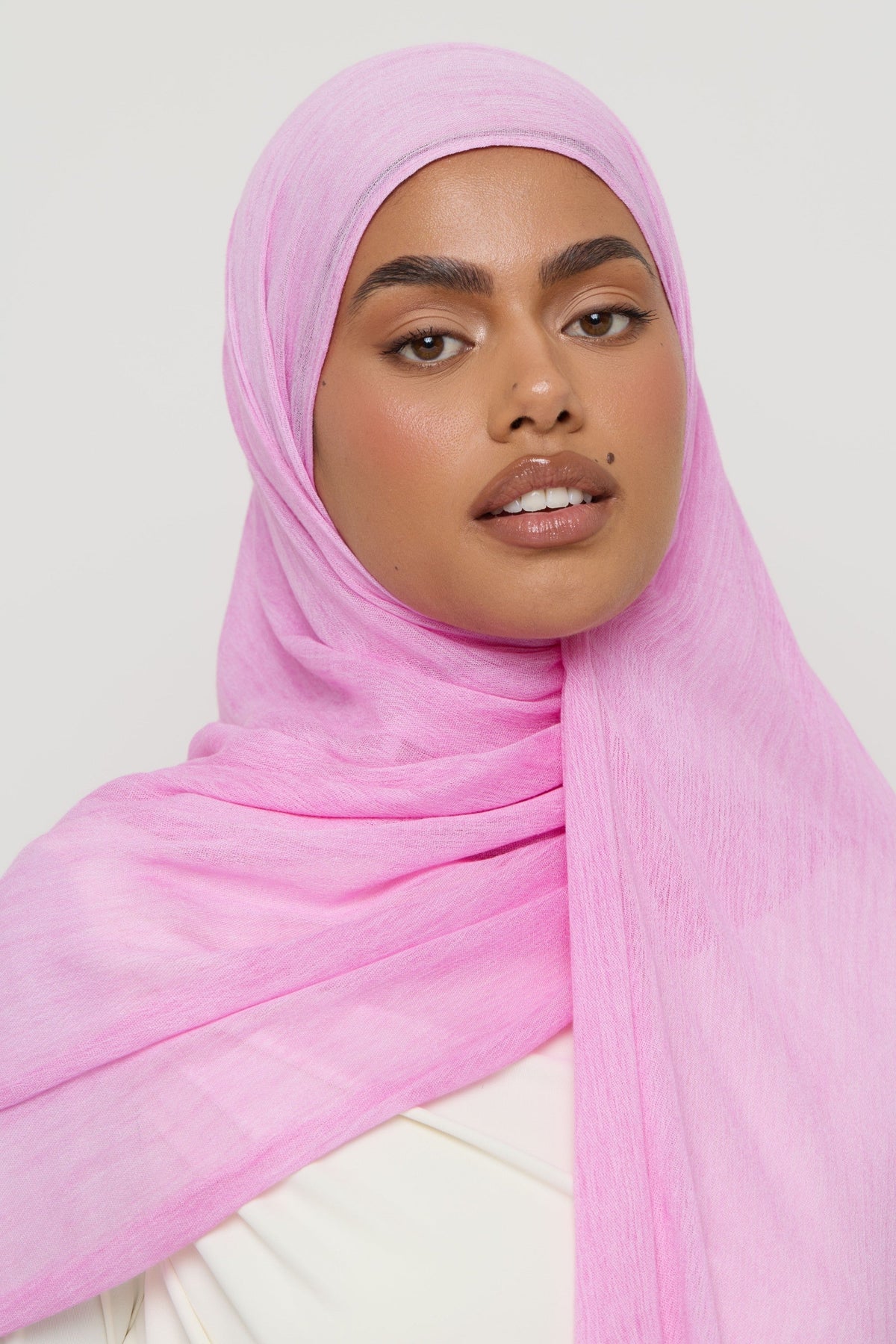Modal Crinkle Hijab - Pink Hijabs Veiled