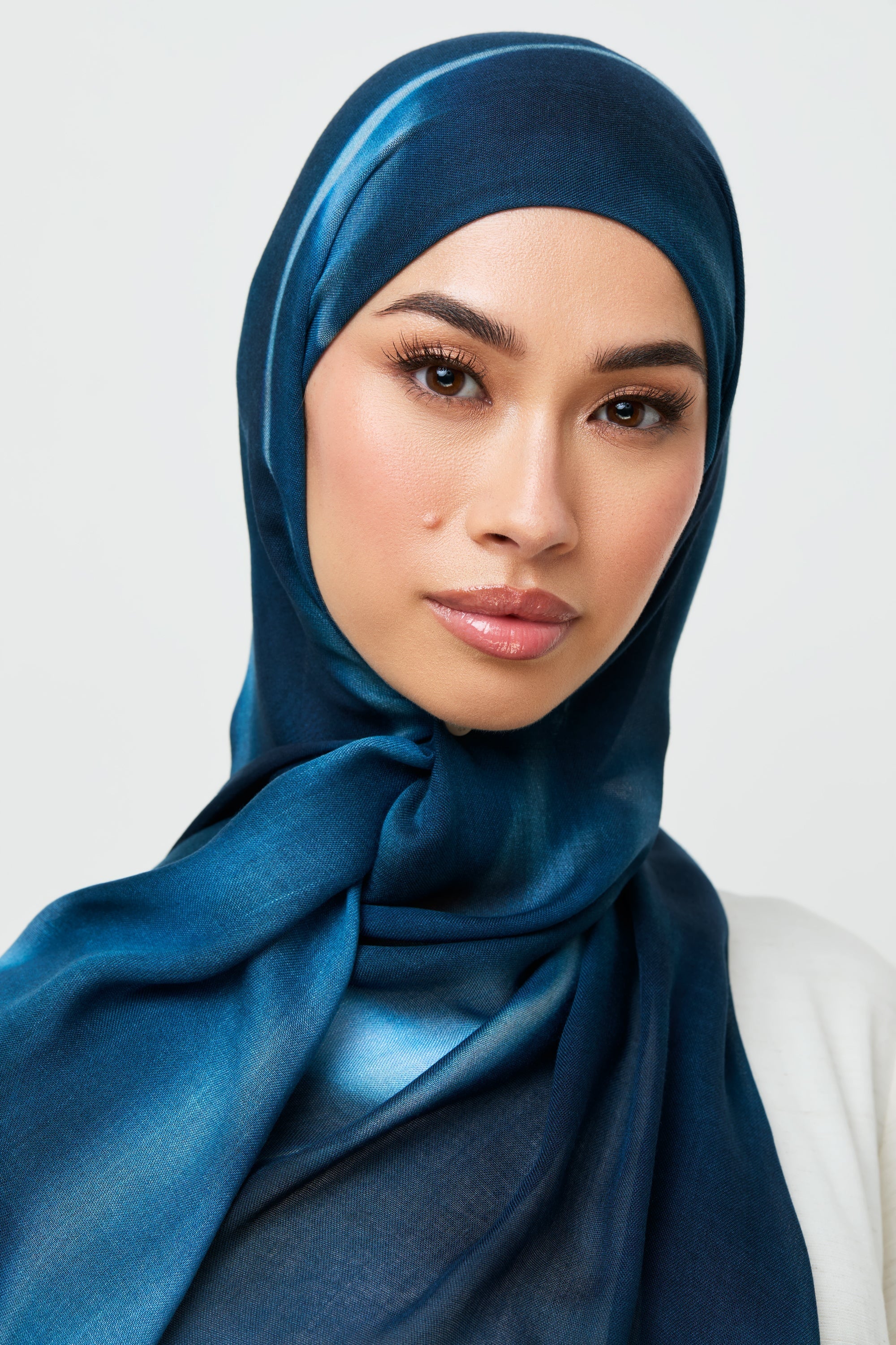 Modal Hijab - Ocean Ripple Veiled
