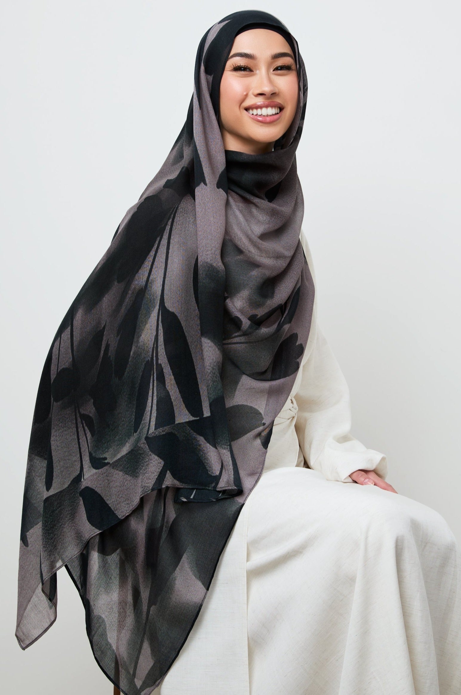 Modal Hijab - Shadow Petals Veiled