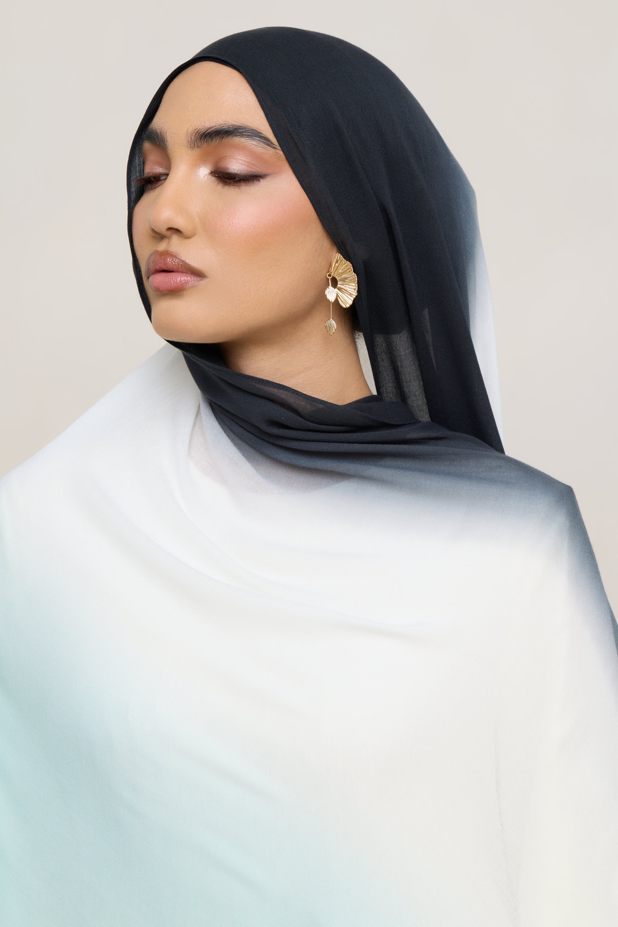 Ombre Modal Hijab - Aquatic Noir Hijabs Veiled