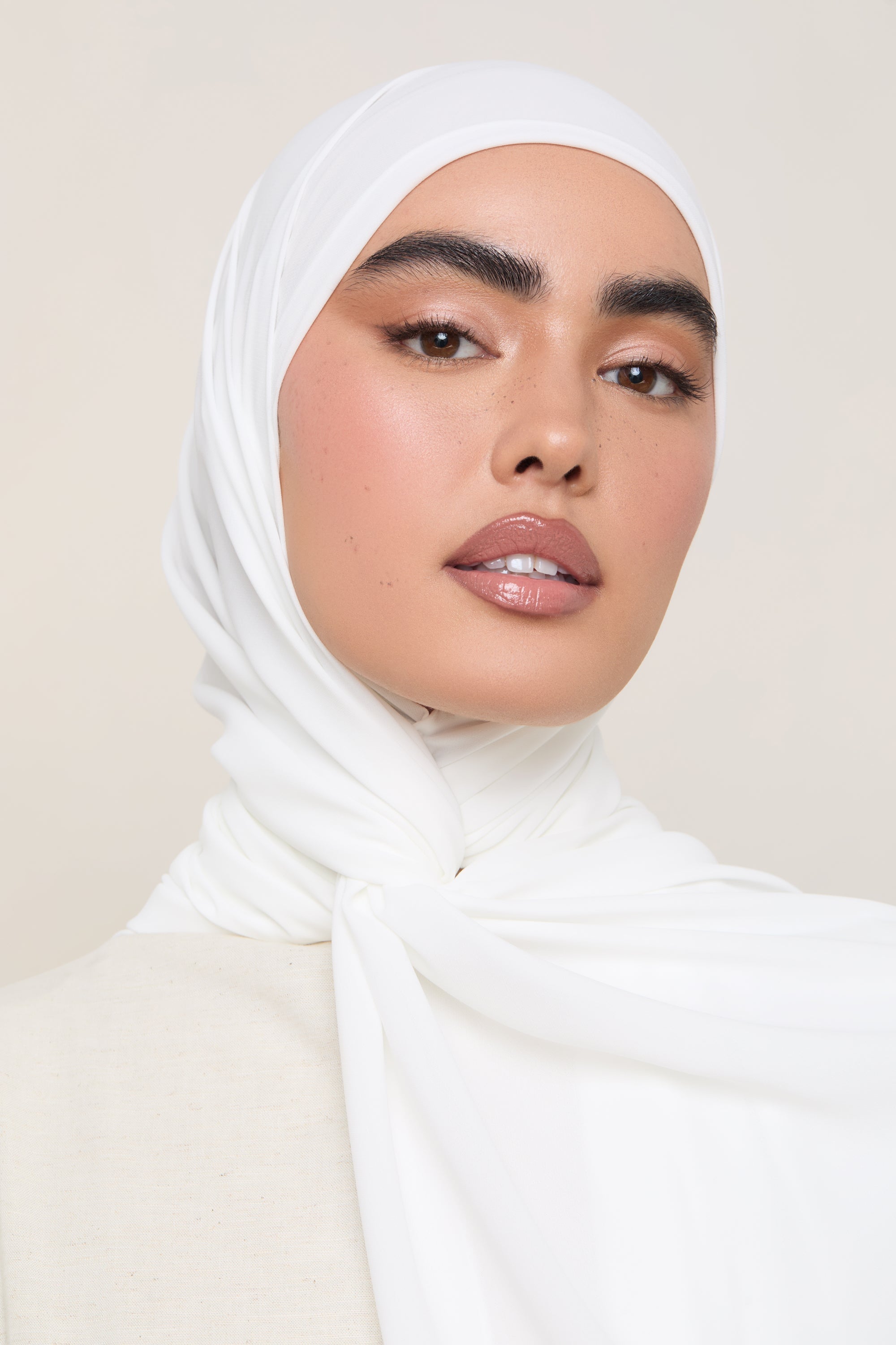 Premium Chiffon Hijab - White Hijabs Veiled