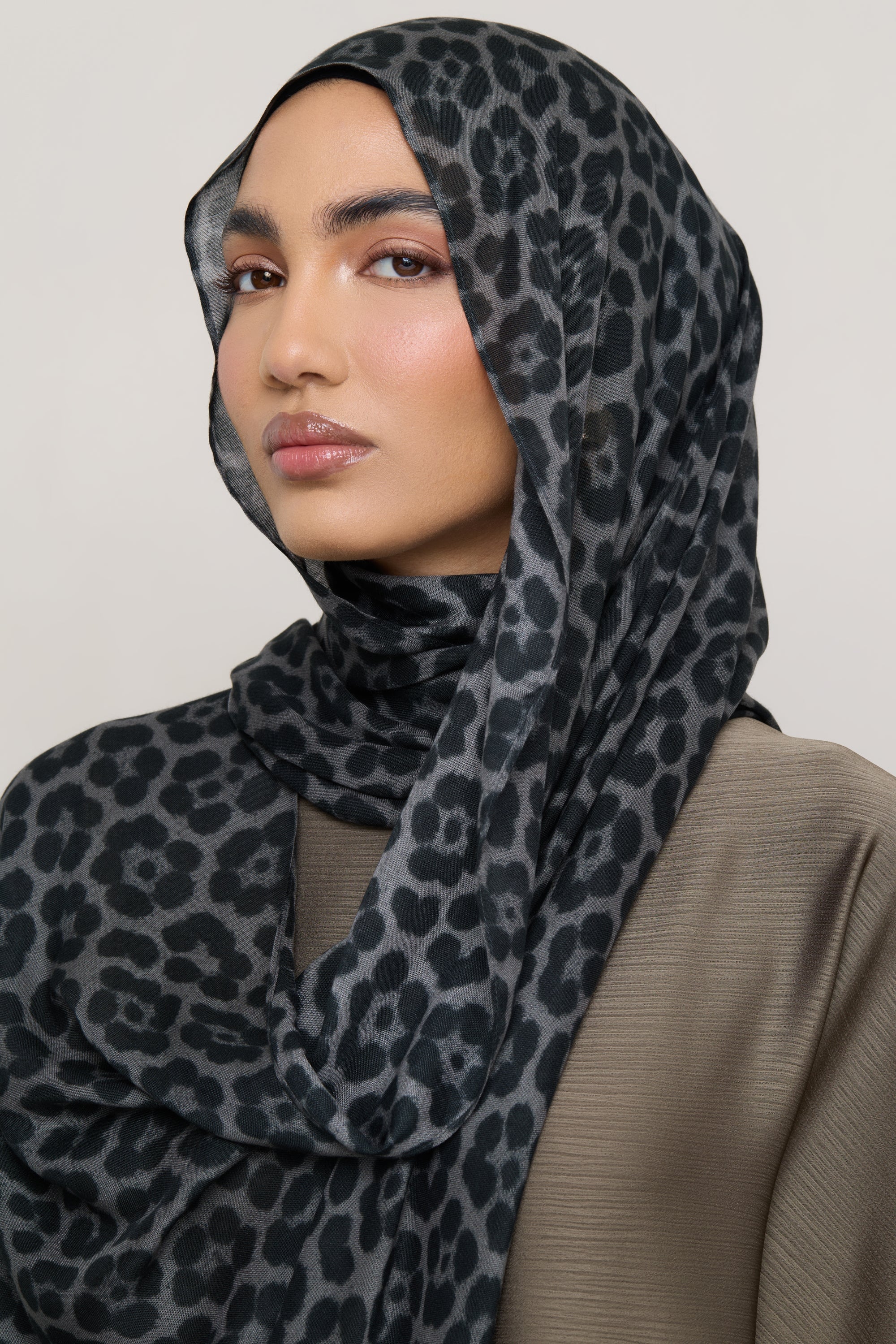 Printed Modal Hijab - Leopard Rosettes Hijabs Veiled