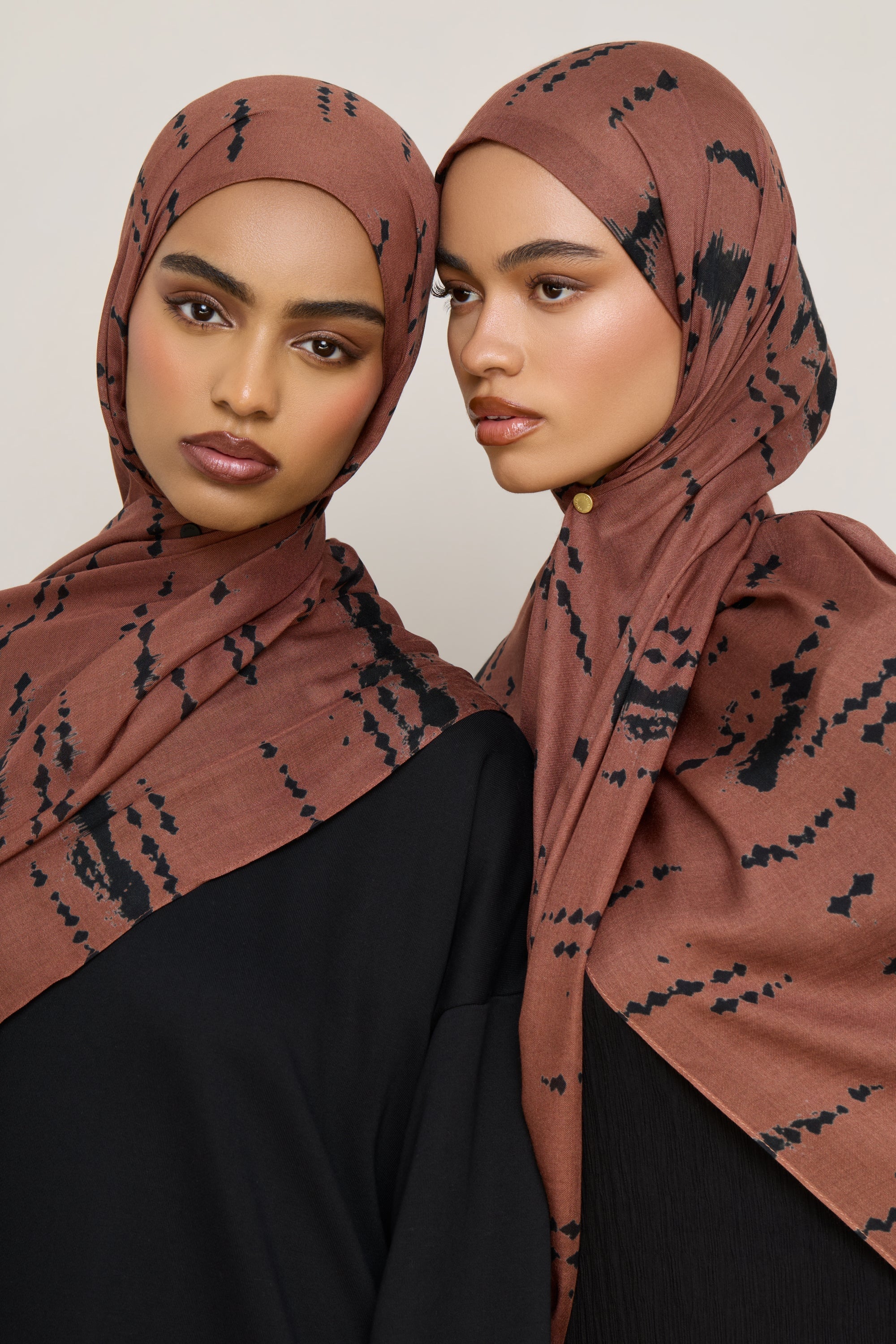 Printed Modal Hijab - Noir Speckles Hijabs Veiled