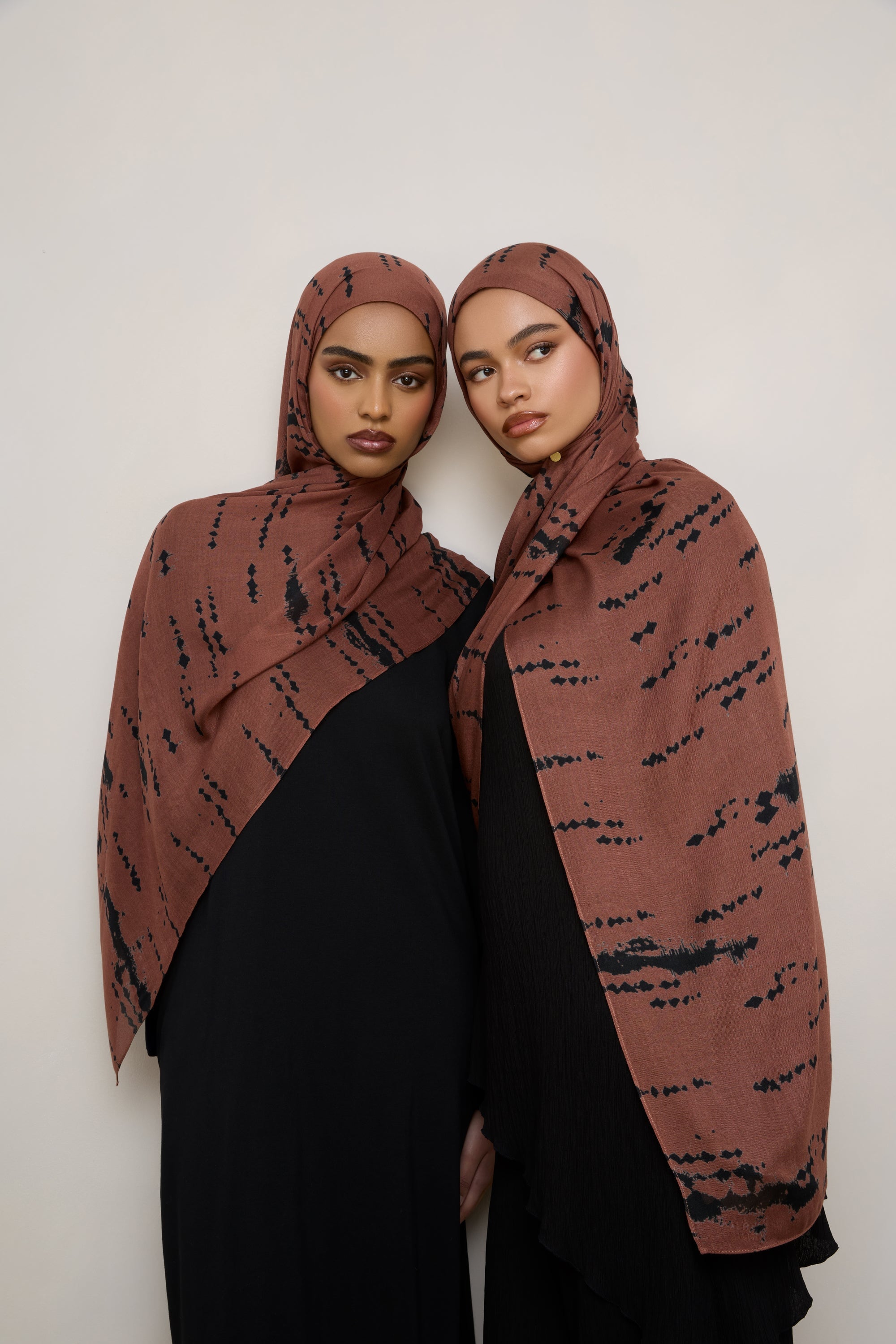 Printed Modal Hijab - Noir Speckles Hijabs Veiled