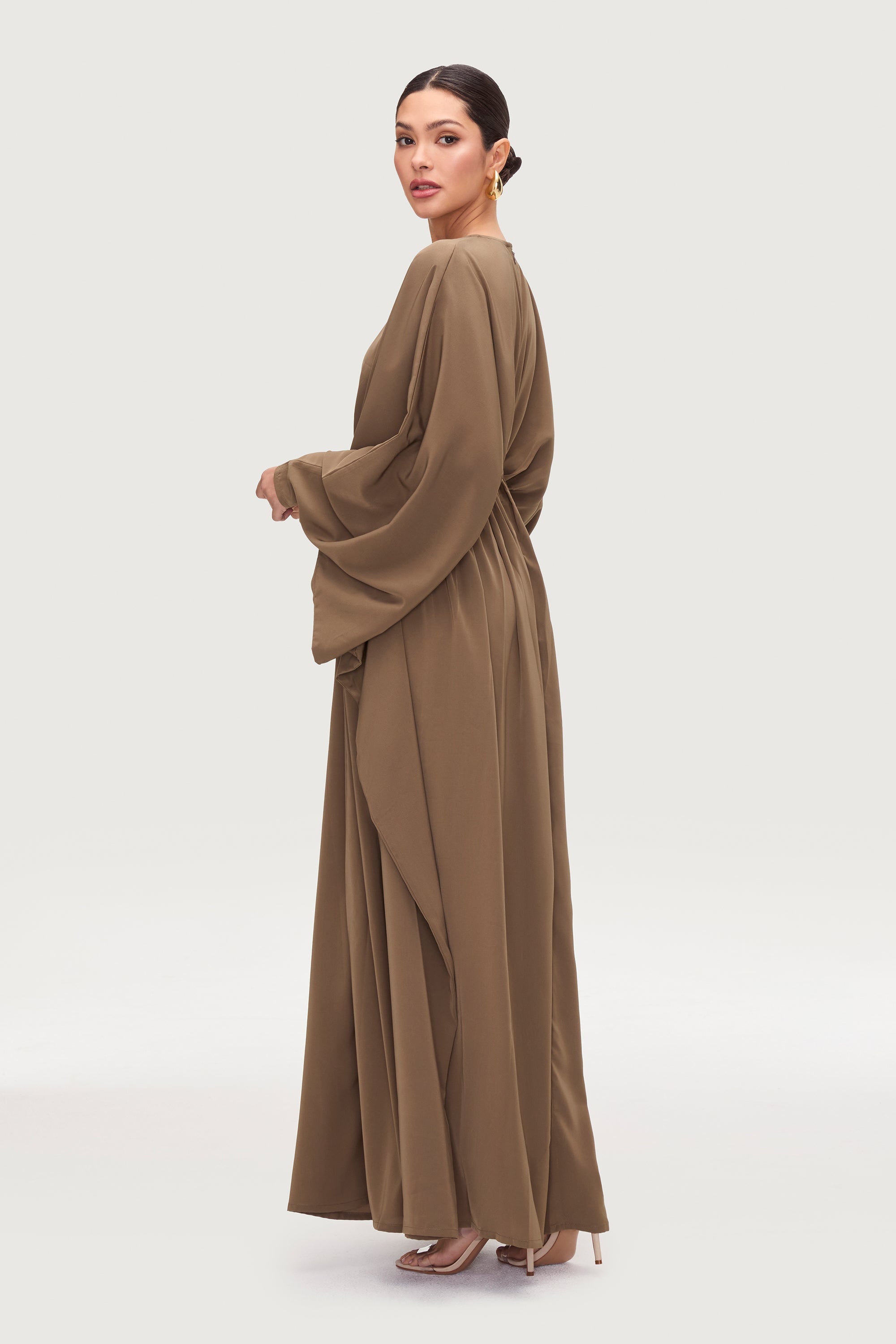 Rawiyah Pleated Kaftan - Olive Abayas Veiled