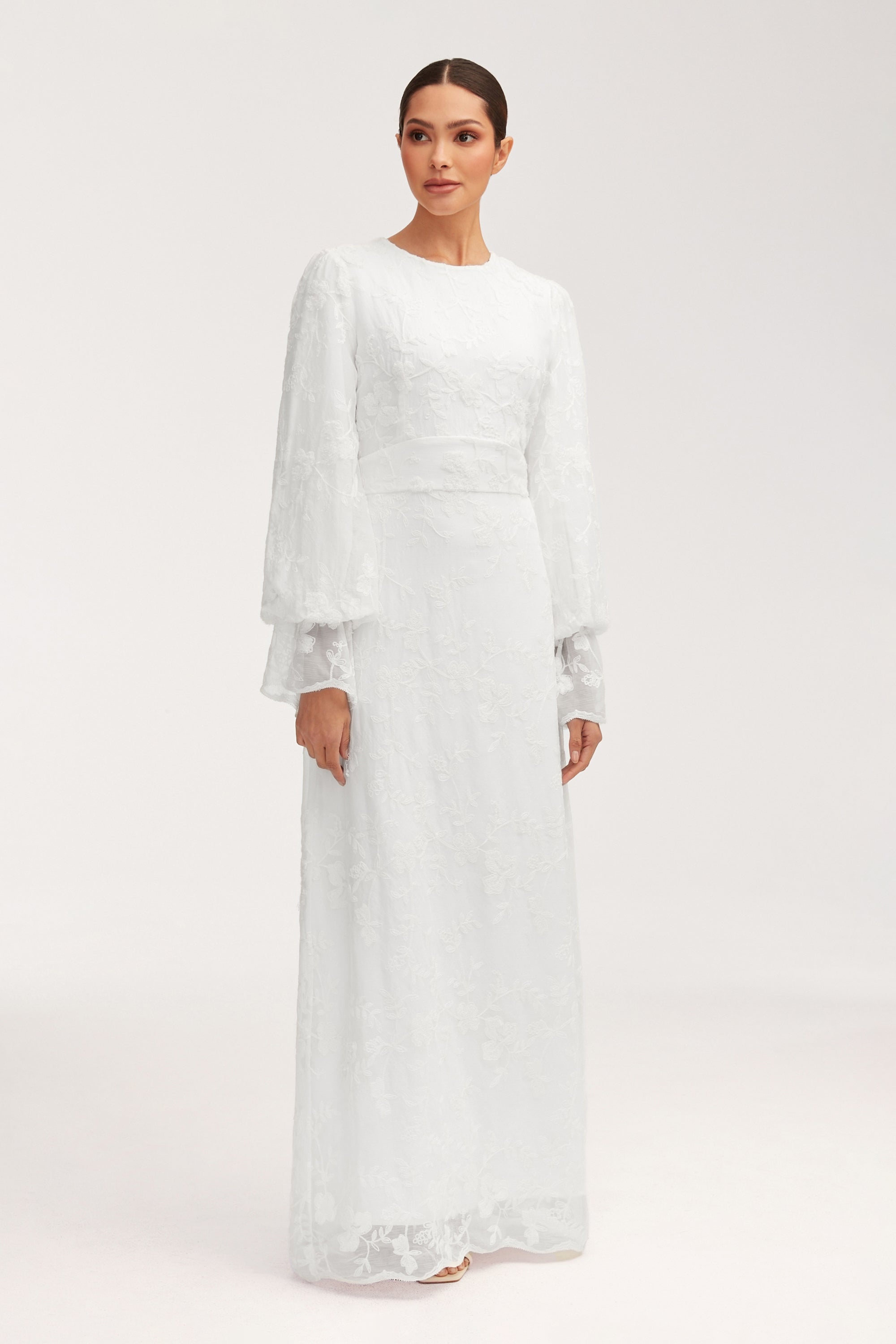 Romaissa White Lace Maxi Dress Clothing Veiled 