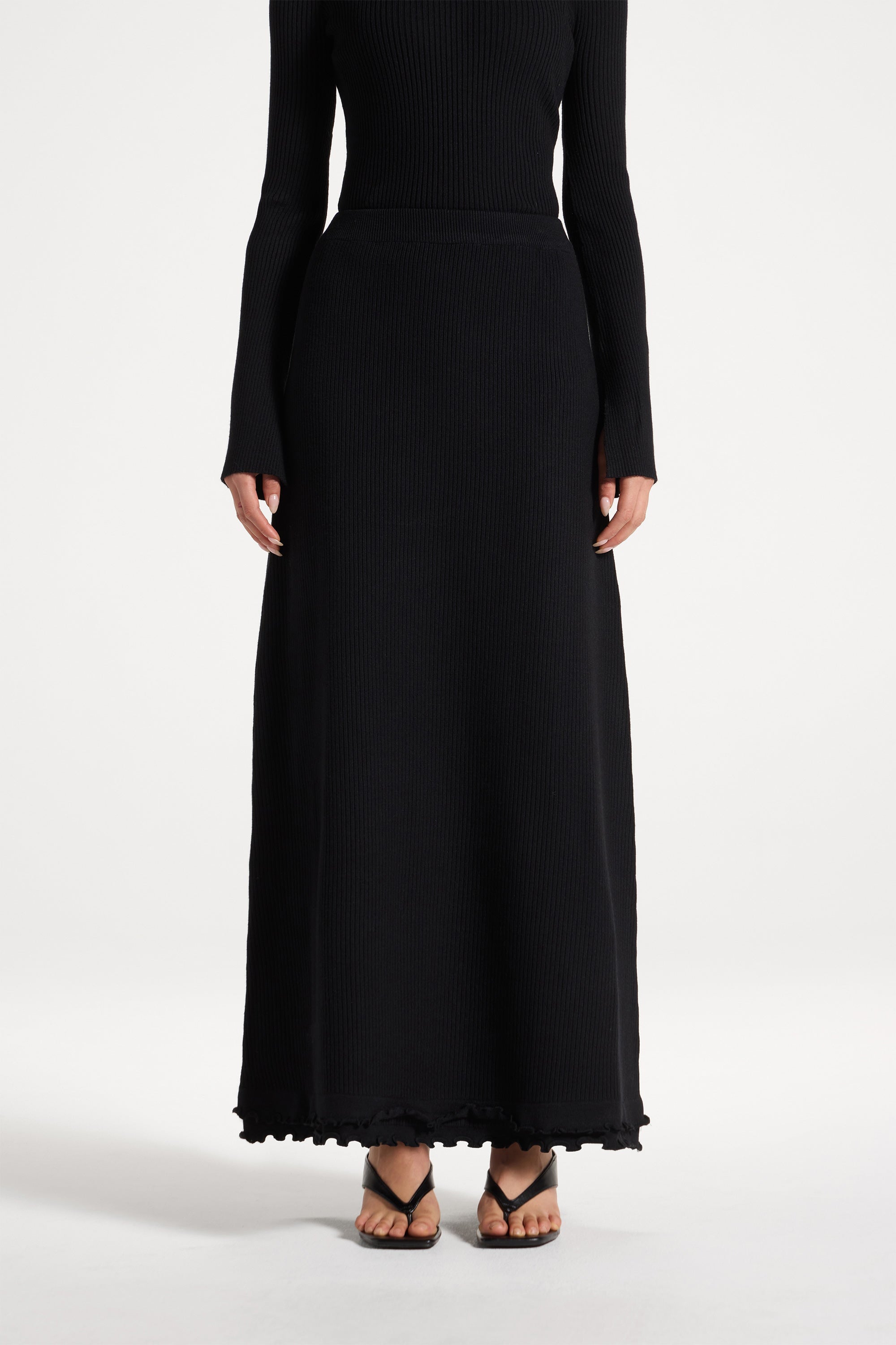 Ruffle Hem Knit Skirt - Black Abayas Veiled