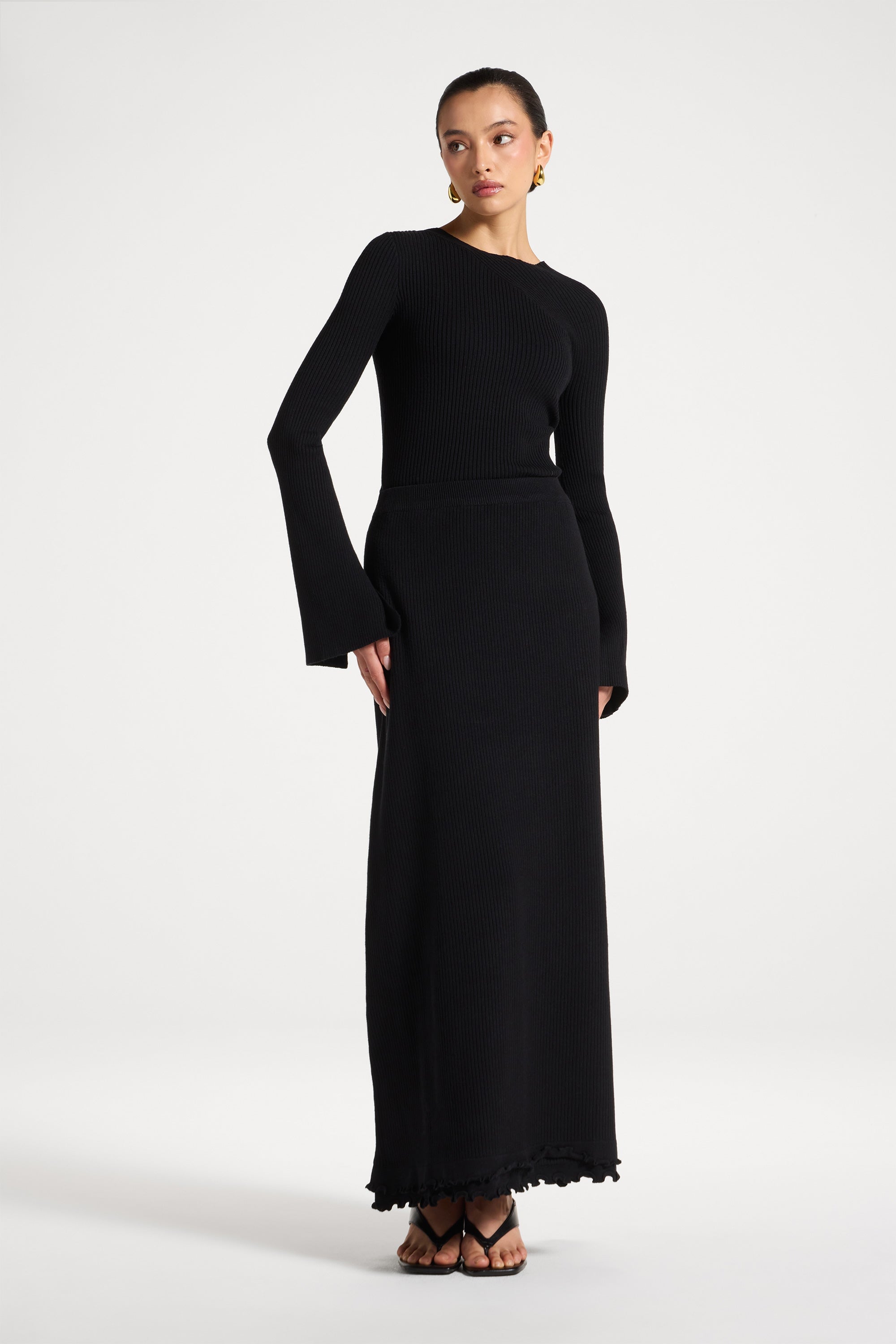 Ruffle Hem Knit Skirt - Black Abayas Veiled