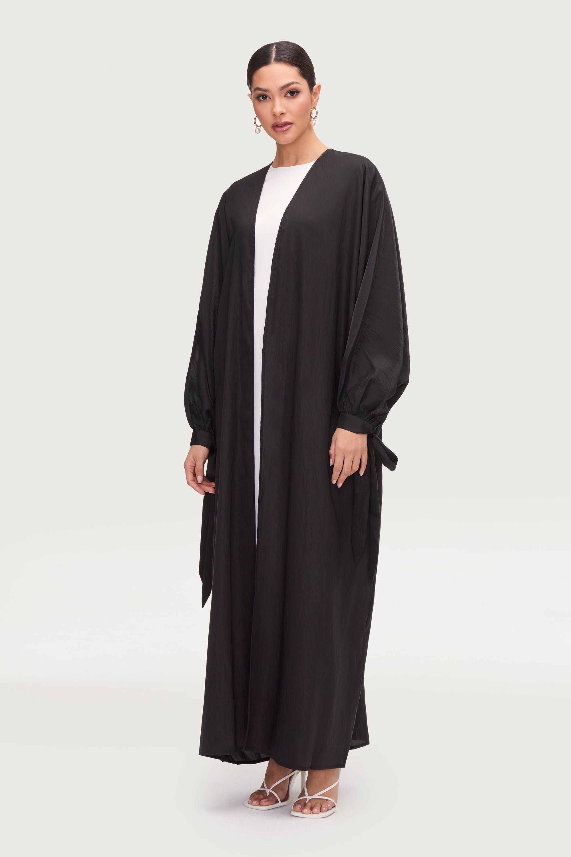 Safiyah Open Abaya - Black Abayas Veiled