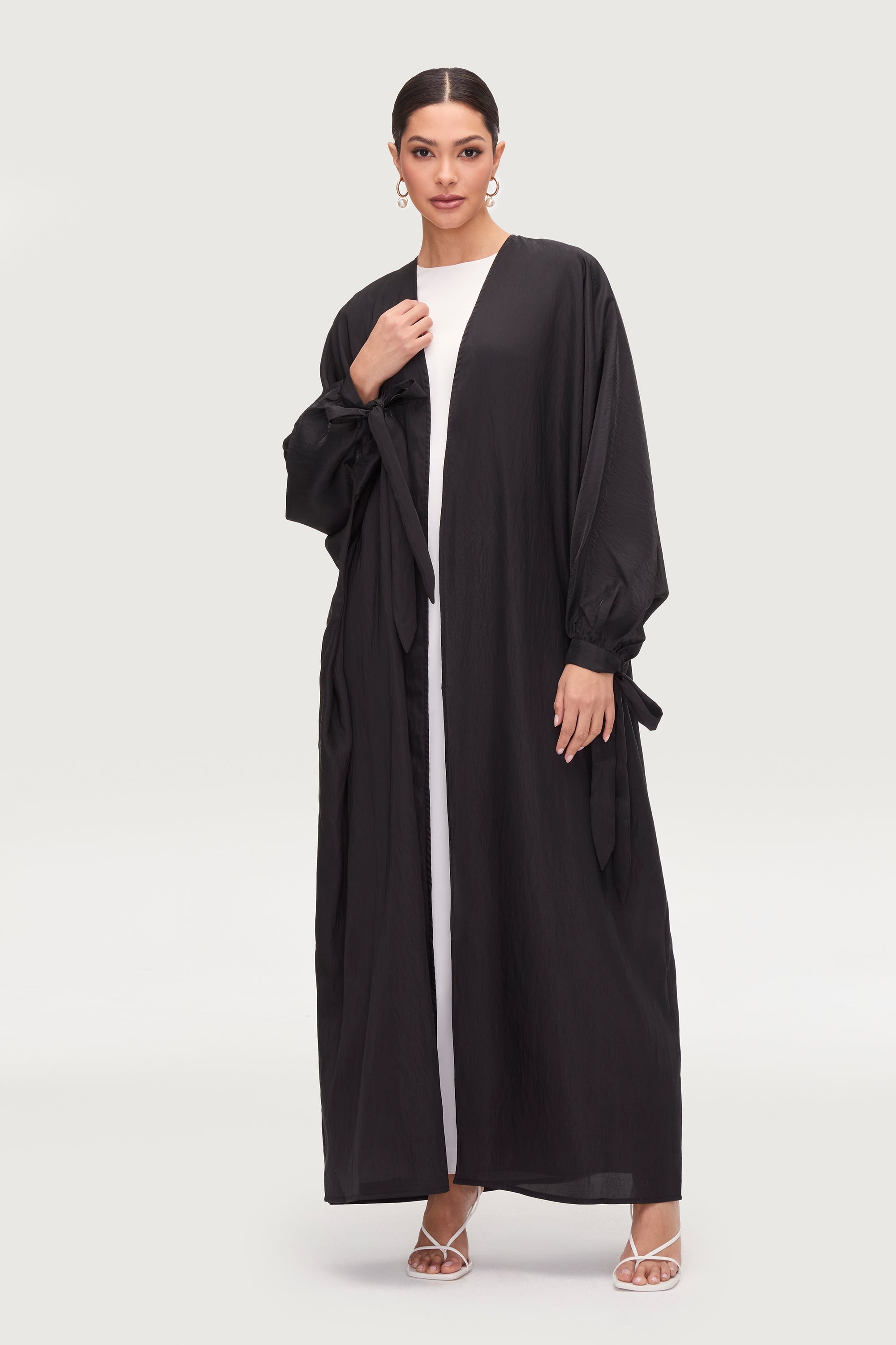 Safiyah Open Abaya - Black Abayas Veiled