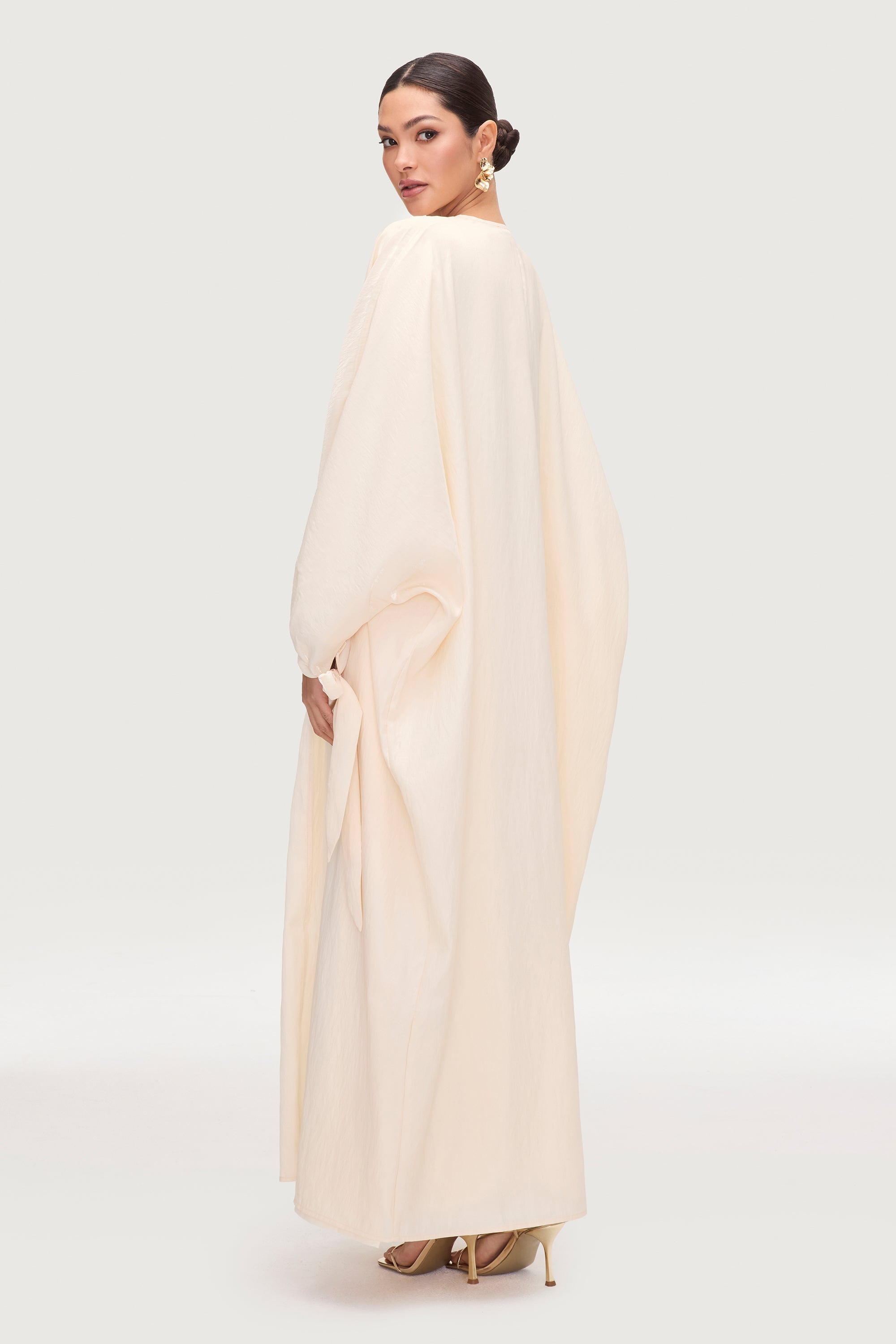 Safiyah Open Abaya - Panna Cotta Abayas Veiled