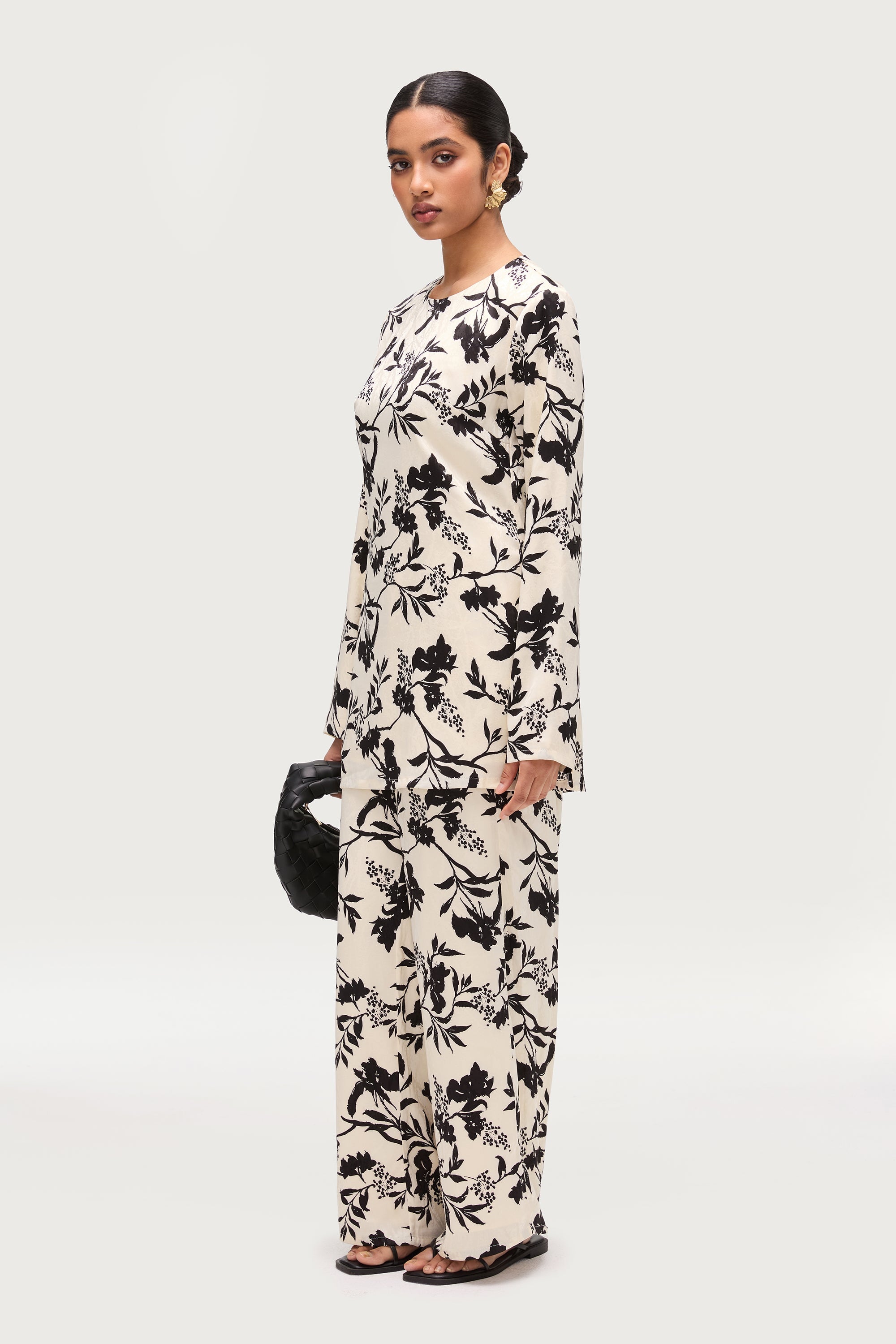 Sana Side Slit Relaxed Top - Floral Print Dresses Veiled