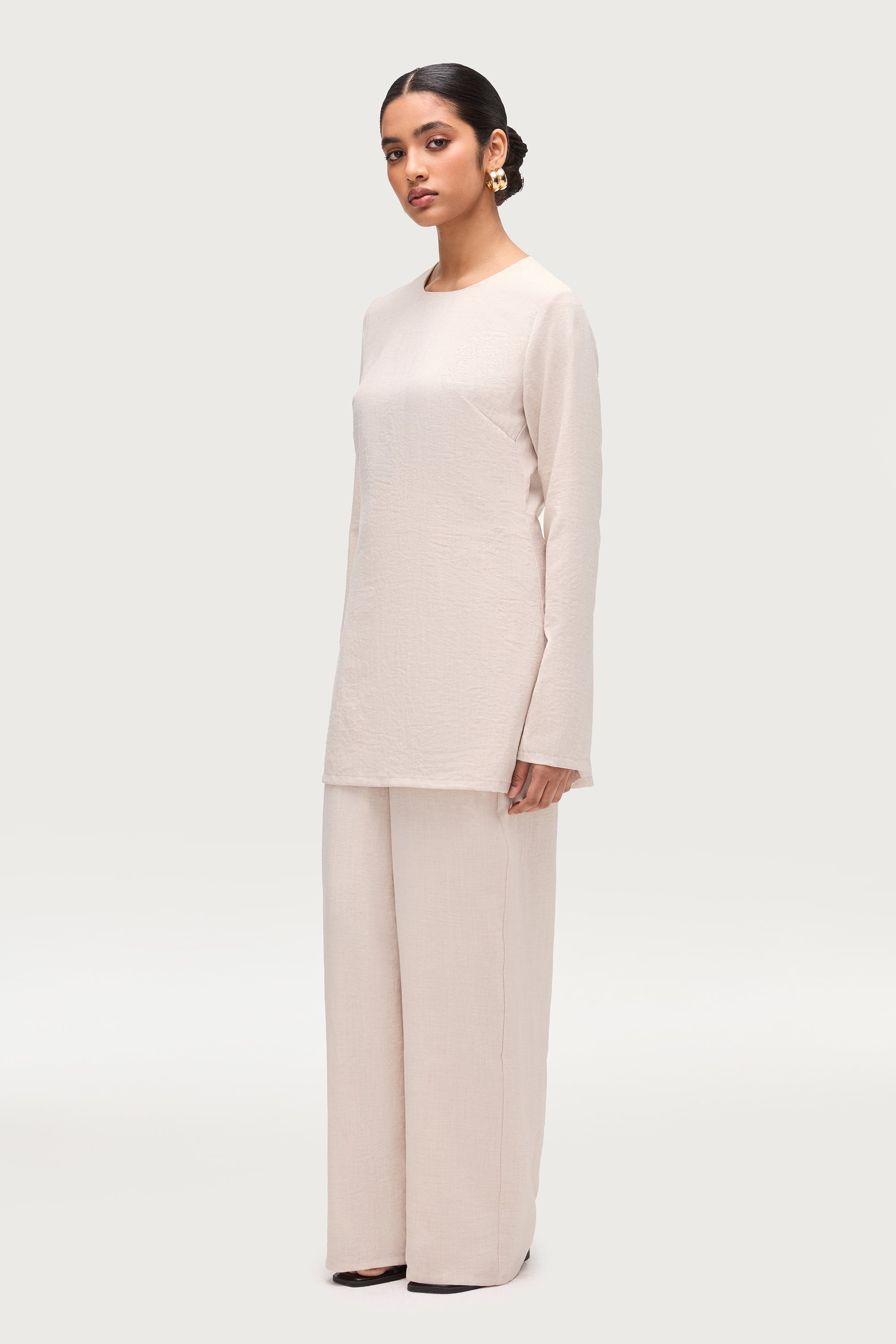 Sana Side Slit Relaxed Top - Oatmeal Dresses Veiled