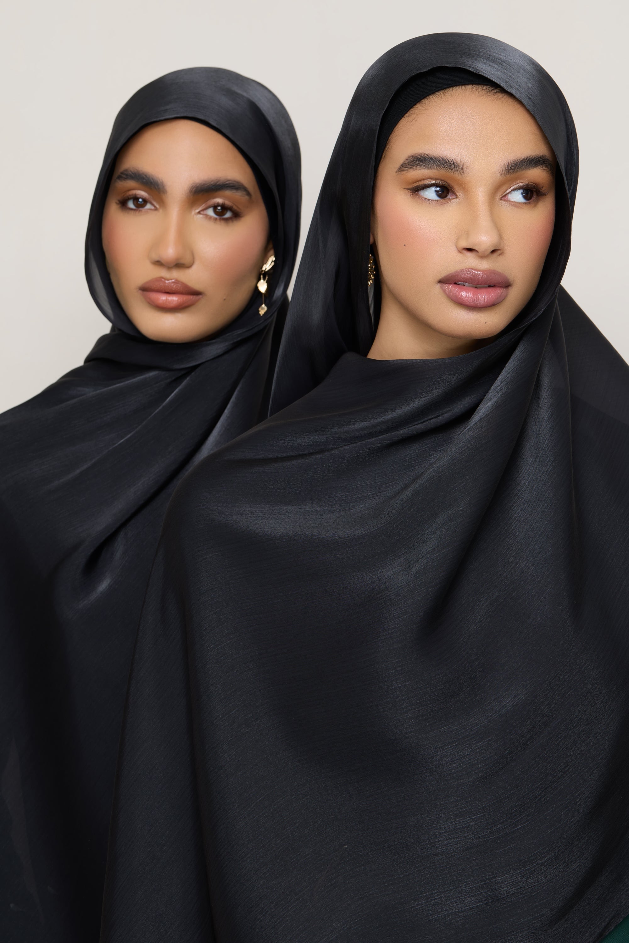 Shimmer Chiffon Hijab - Black Hijabs Veiled