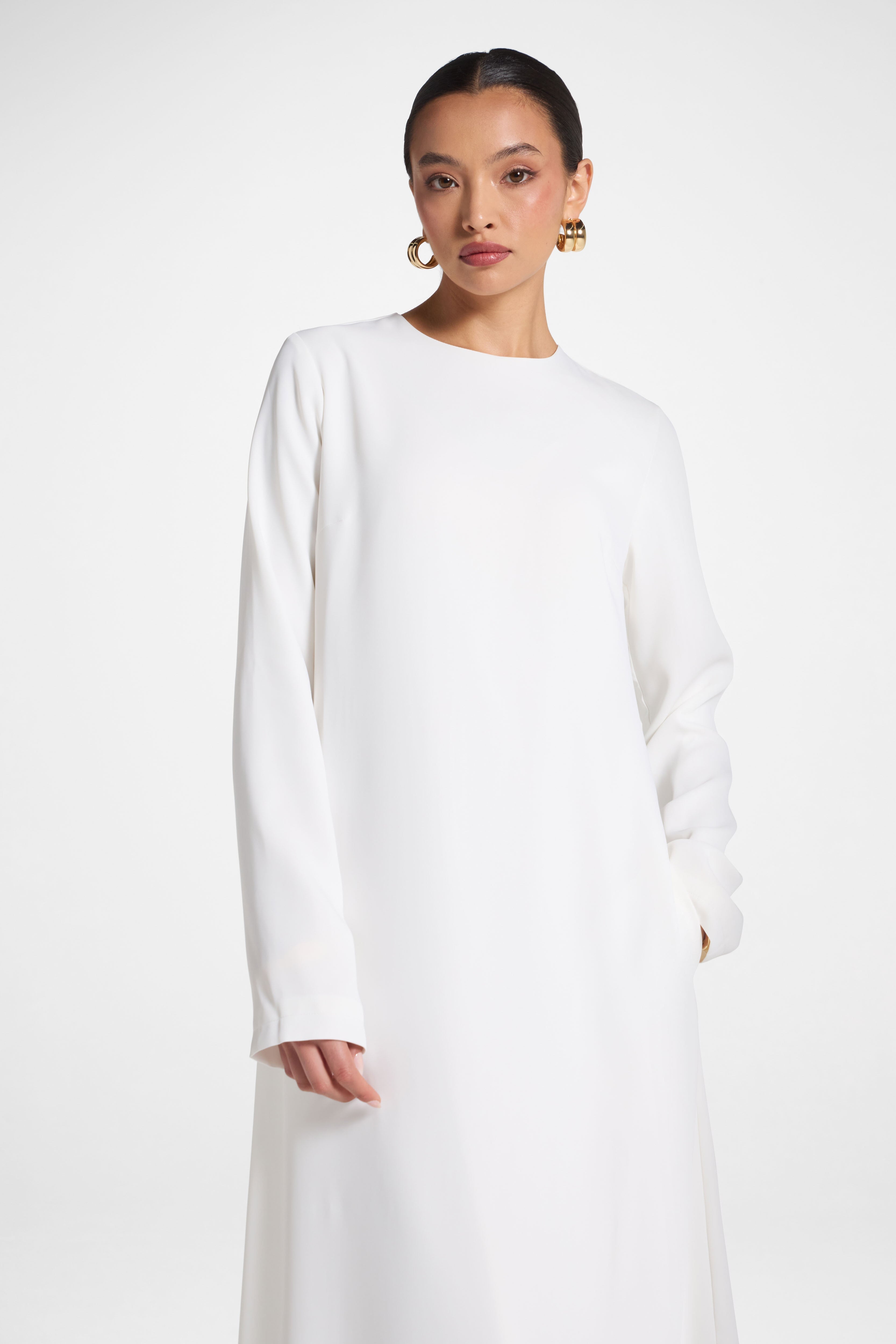 Signature Inner Maxi Dress - White Abayas Veiled