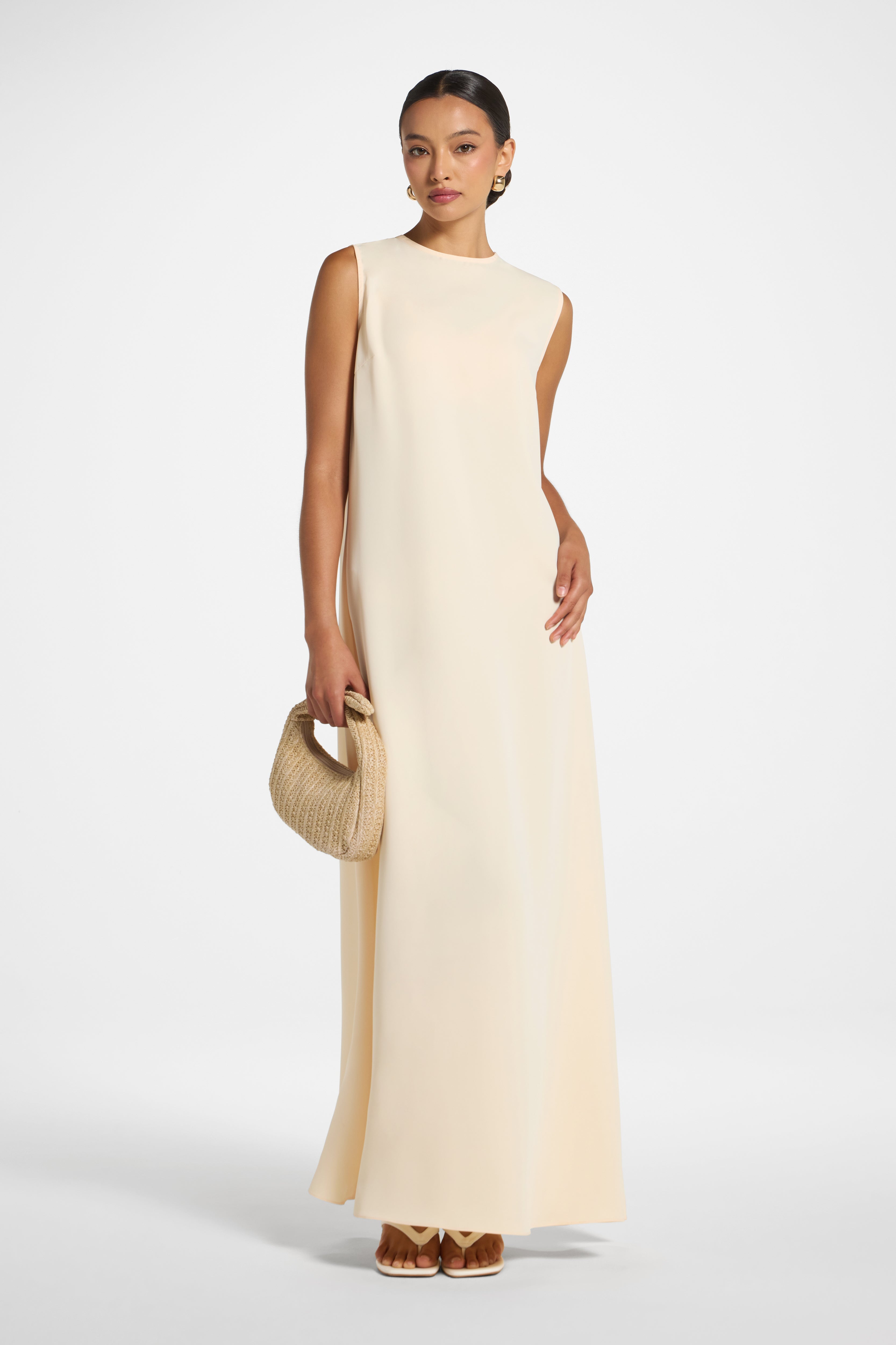 Signature Sleeveless Inner Maxi Dress - Peach Abayas Veiled