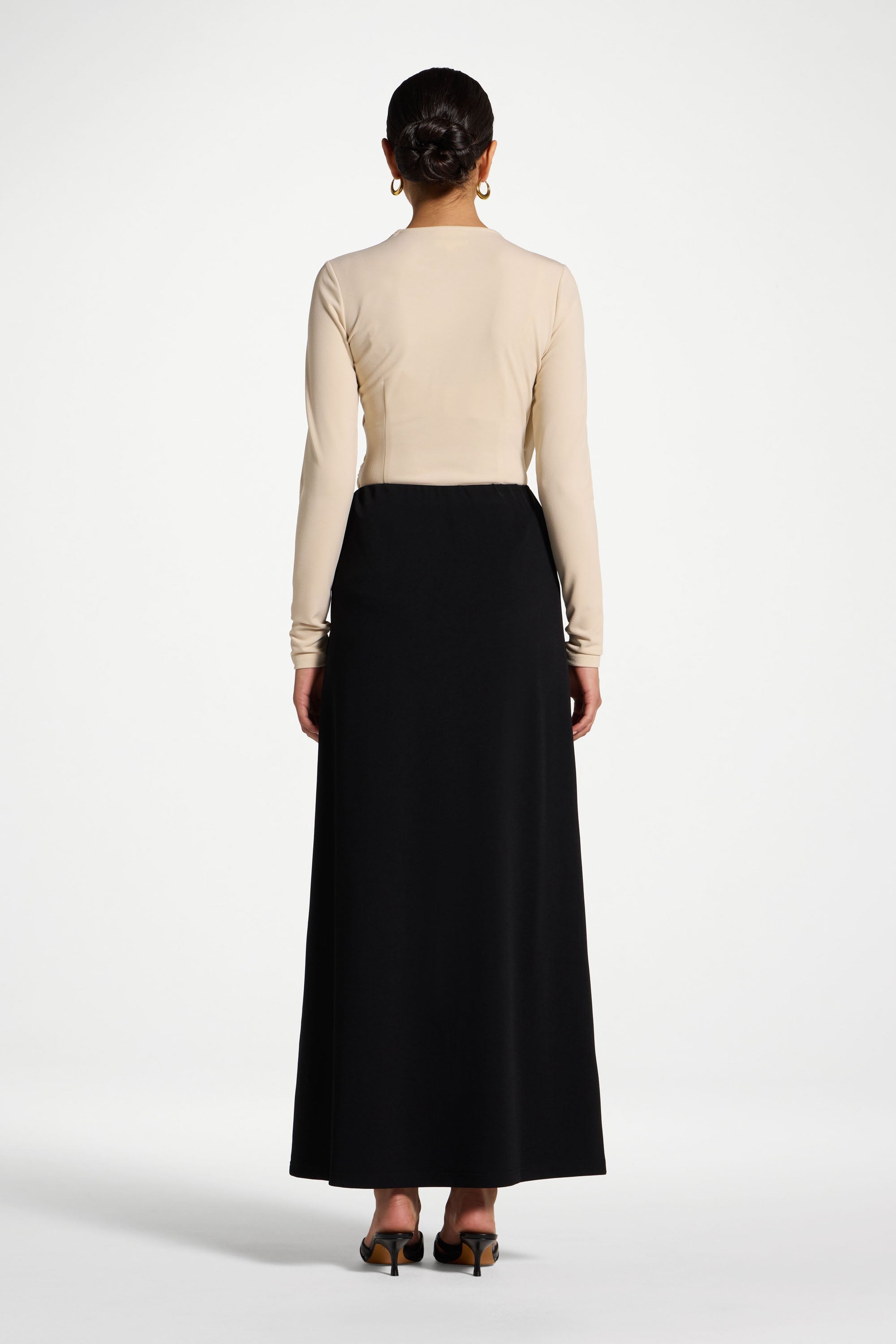Signature Stretch Skirt - Black Skirt Veiled
