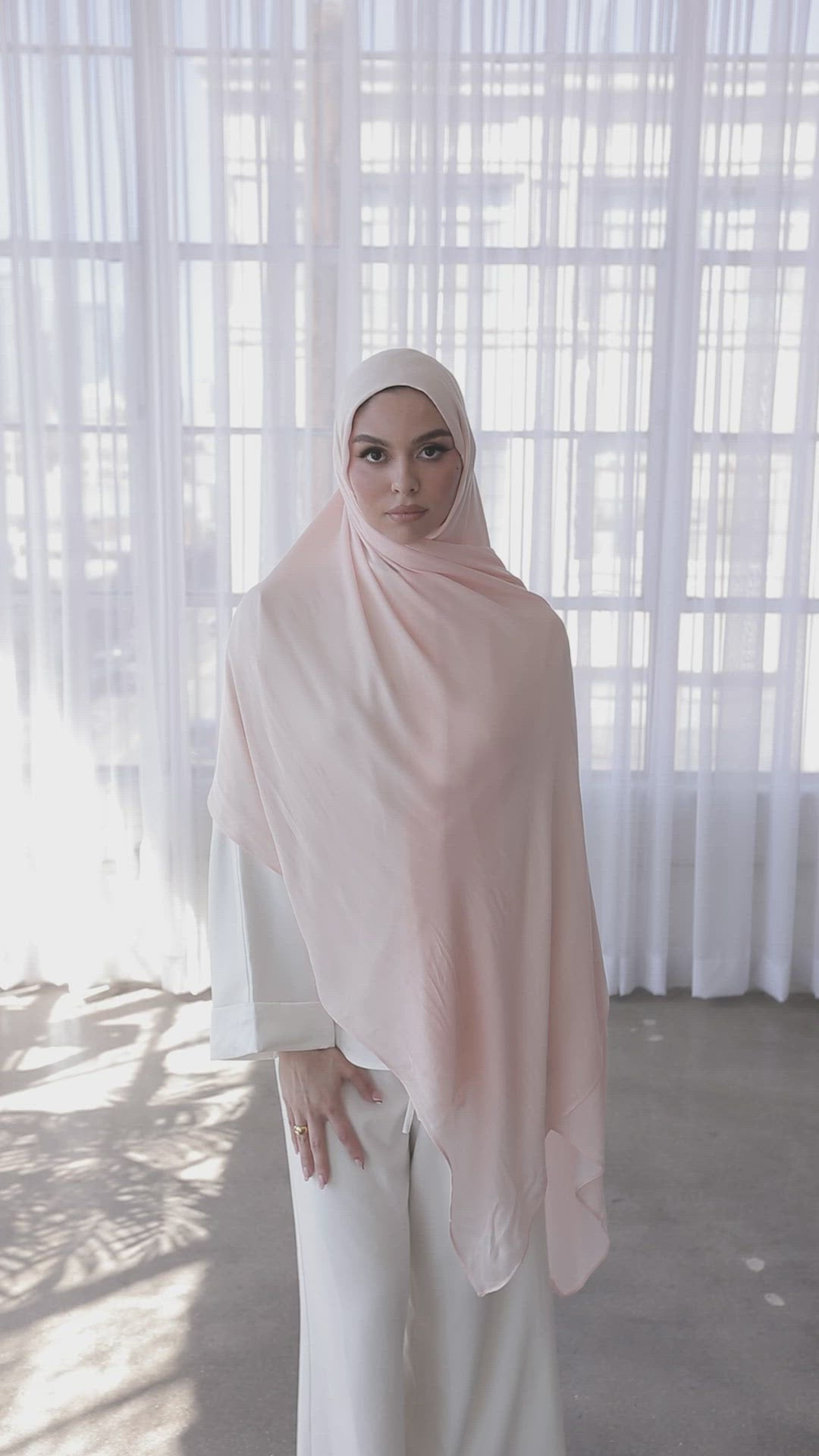 Premium Woven ECOVERO™ Hijab - Pink Blush