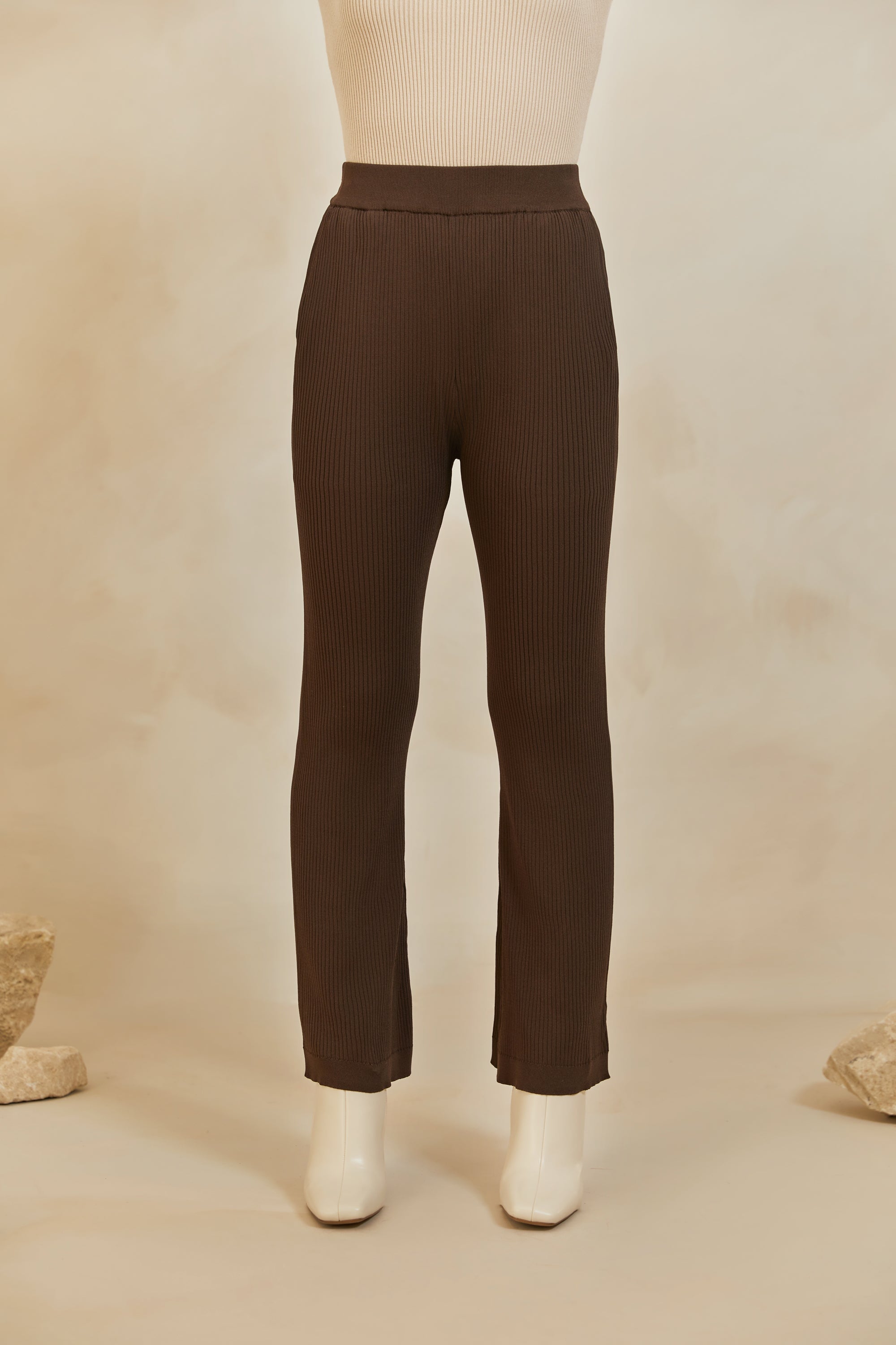 Asma Lite Rib Straight Leg Pants - Java Veiled