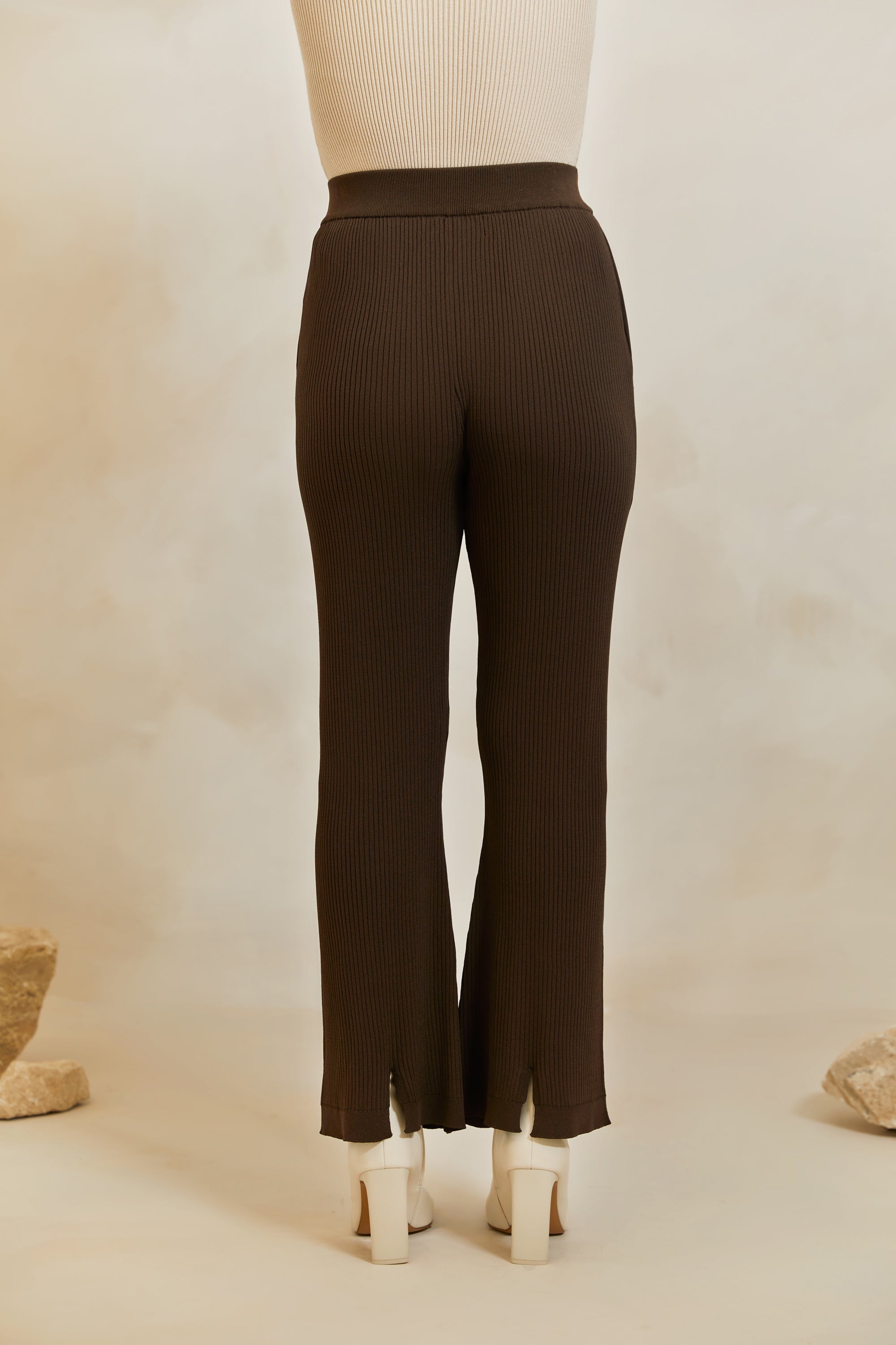 Asma Lite Rib Straight Leg Pants - Java Veiled