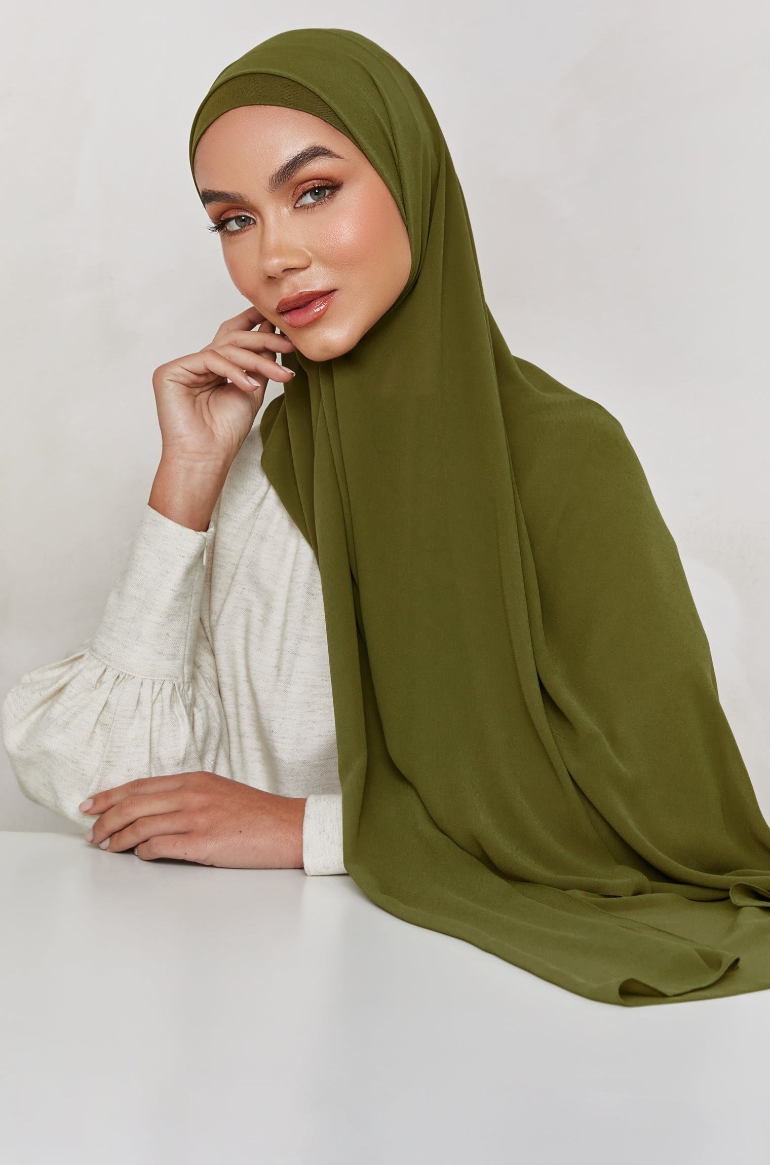 Chiffon LITE Hijab - Avocado Veiled 