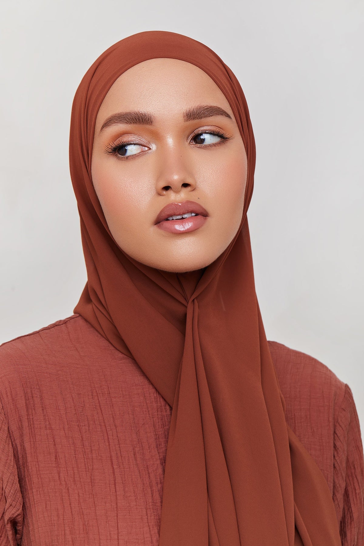 Chiffon LITE Hijab - Brown Out saigonodysseyhotel 