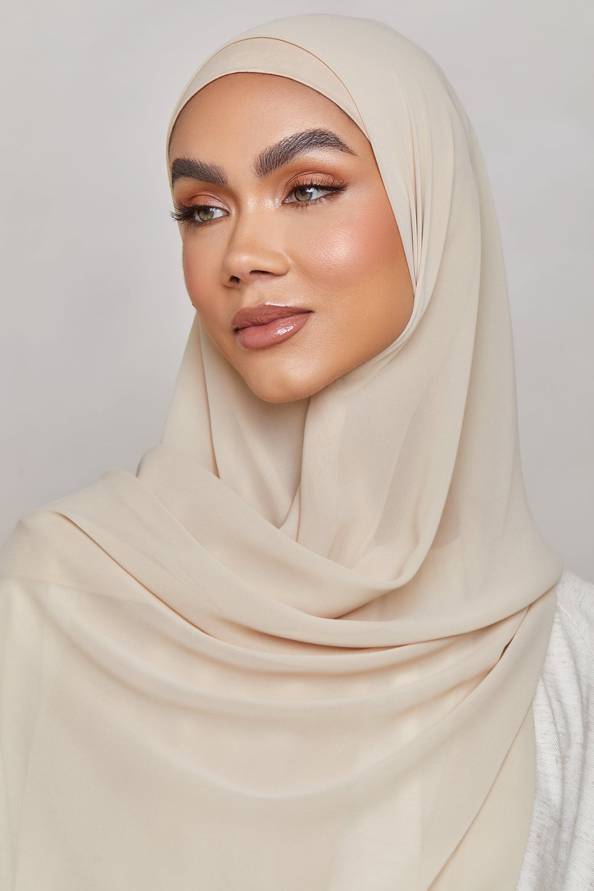 Chiffon LITE Hijab - Cement saigonodysseyhotel 