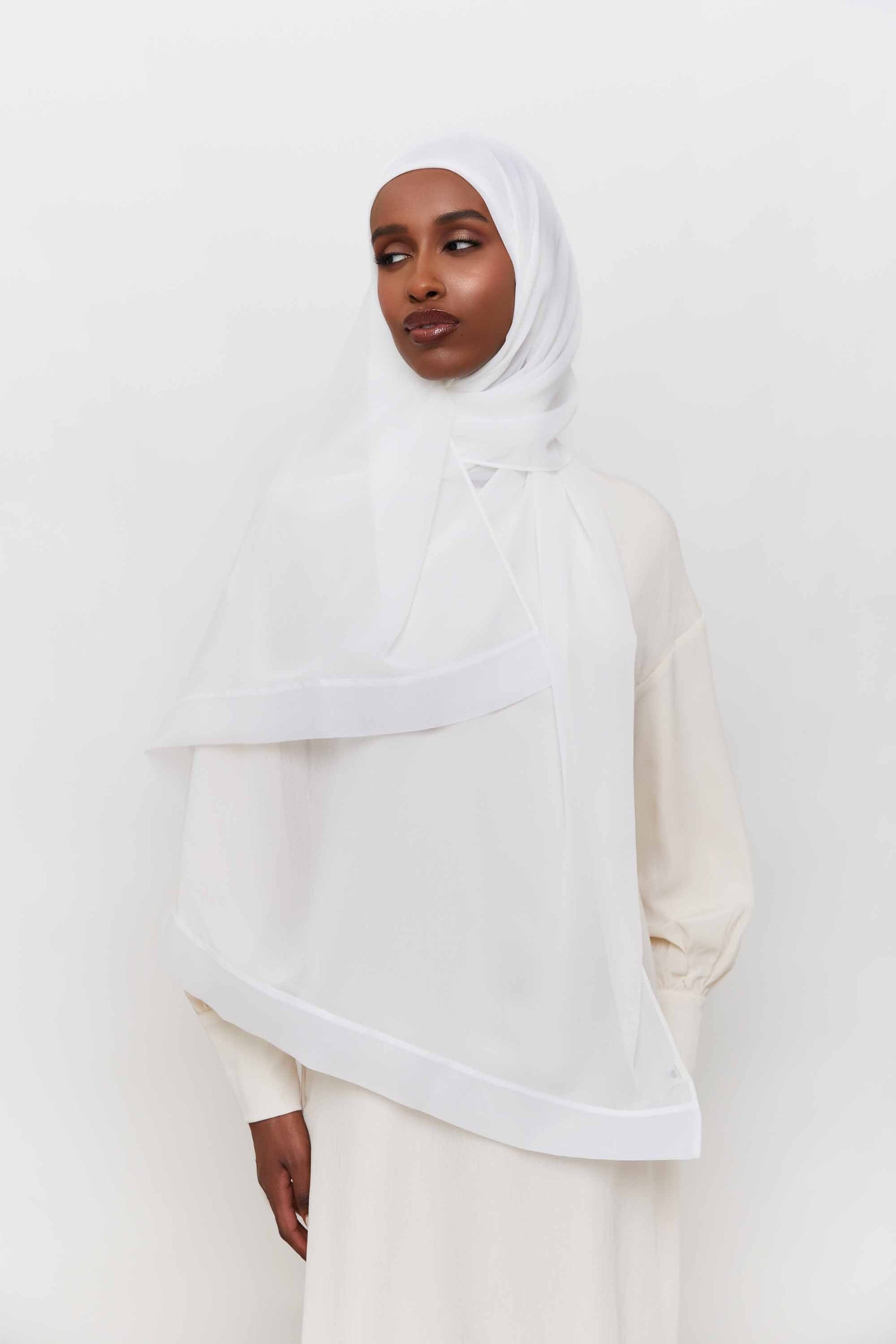 Chiffon Organza Trim Hijab - White Accessories saigonodysseyhotel 