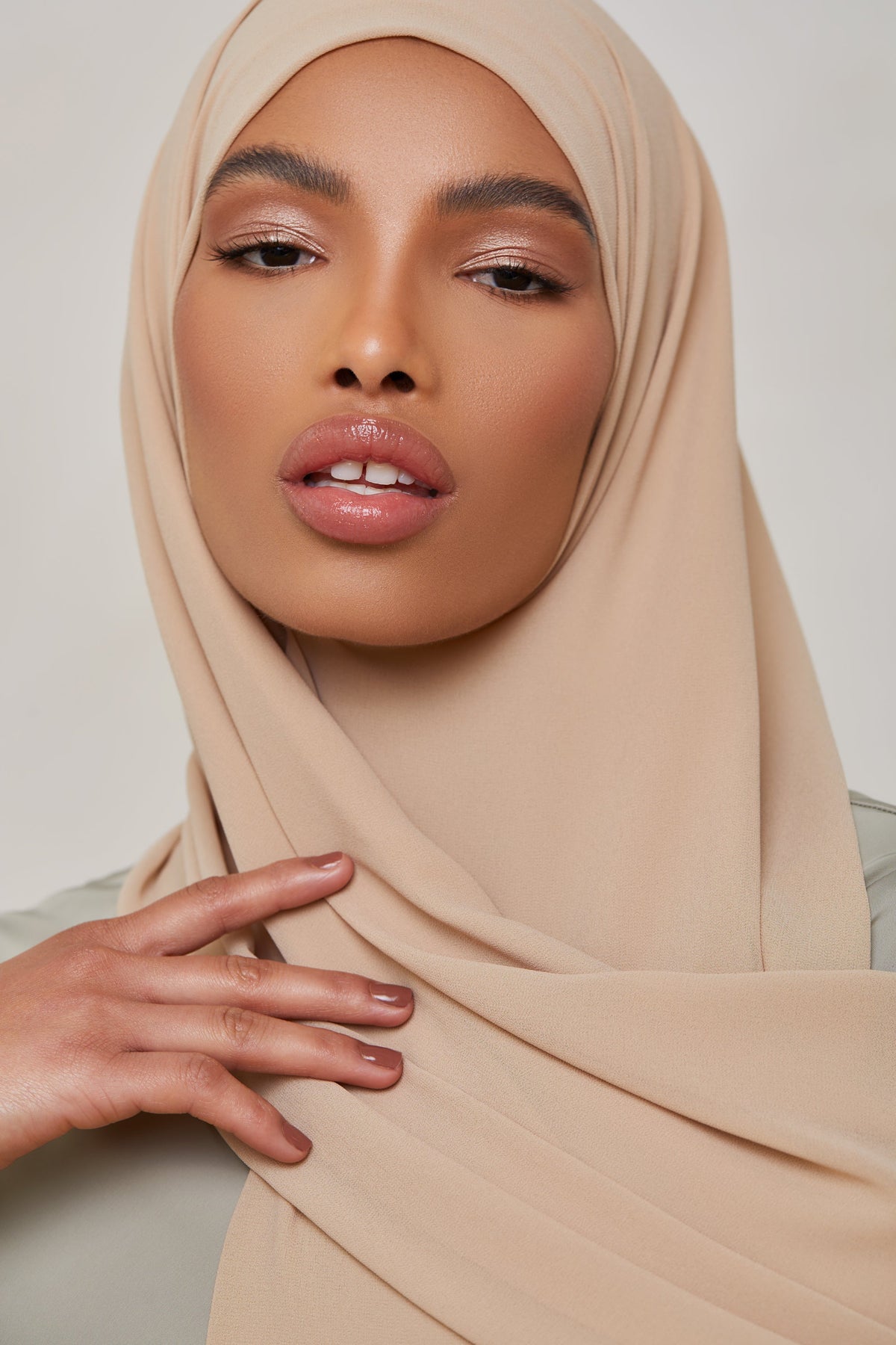 Essential Chiffon Hijab - Barely Beige Scarves & Shawls saigonodysseyhotel 