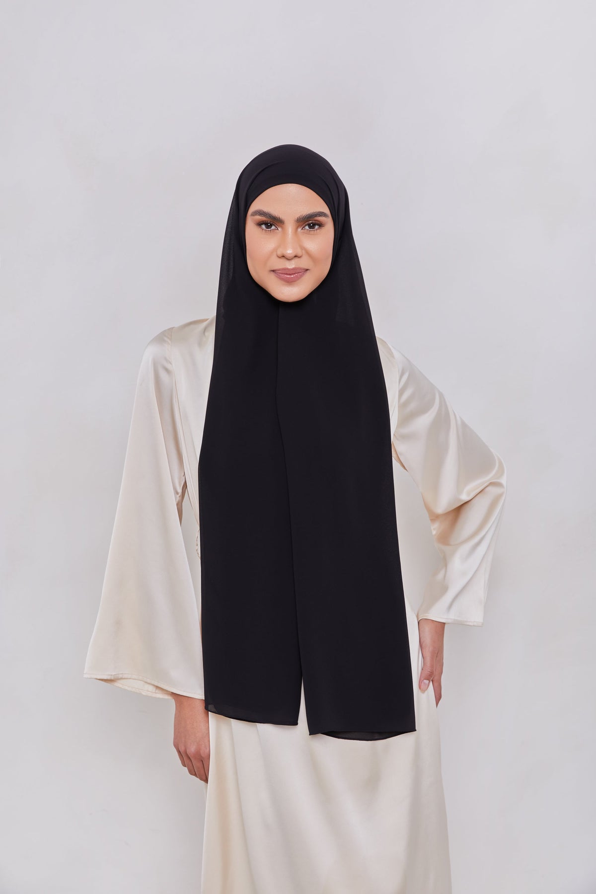 Essential Chiffon Hijab - Black Scarves & Shawls saigonodysseyhotel 